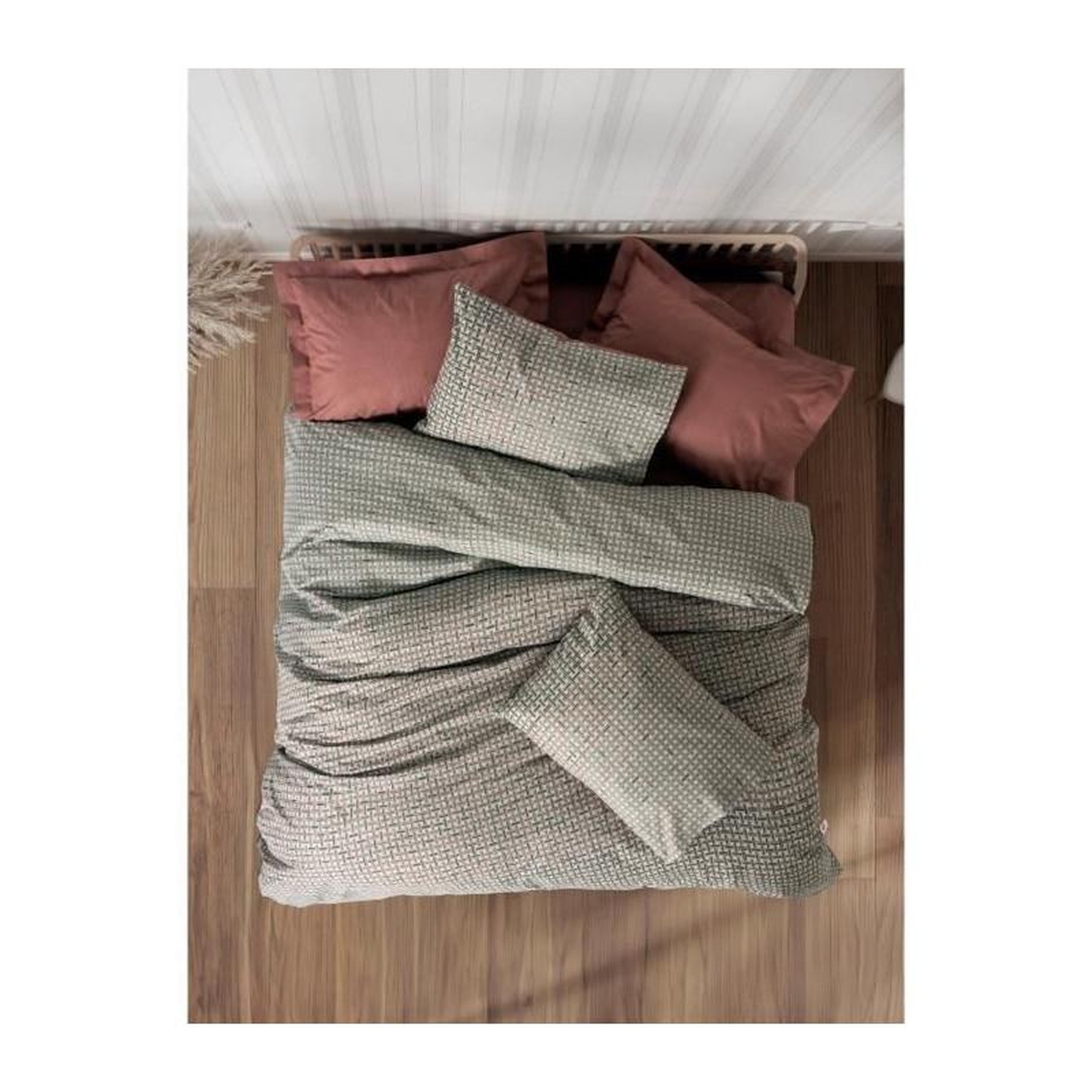 GENERIQUE Parure de lit - 129CTN64647 - 1 housse de couette 220 x 240 cm + 2 taies d'oreiller 60 x 60 cm - 100% coton ranforcé - Rouge