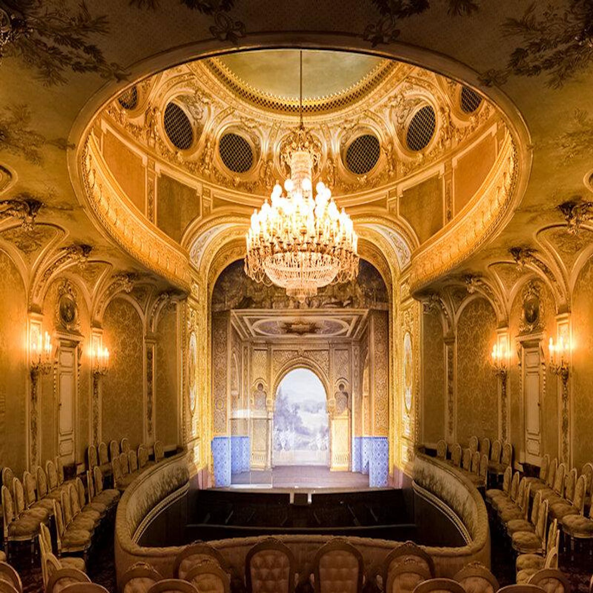 Smartbox 1 entrée prioritaire pour visiter le château de Fontainebleau - Coffret Cadeau Sport & Aventure