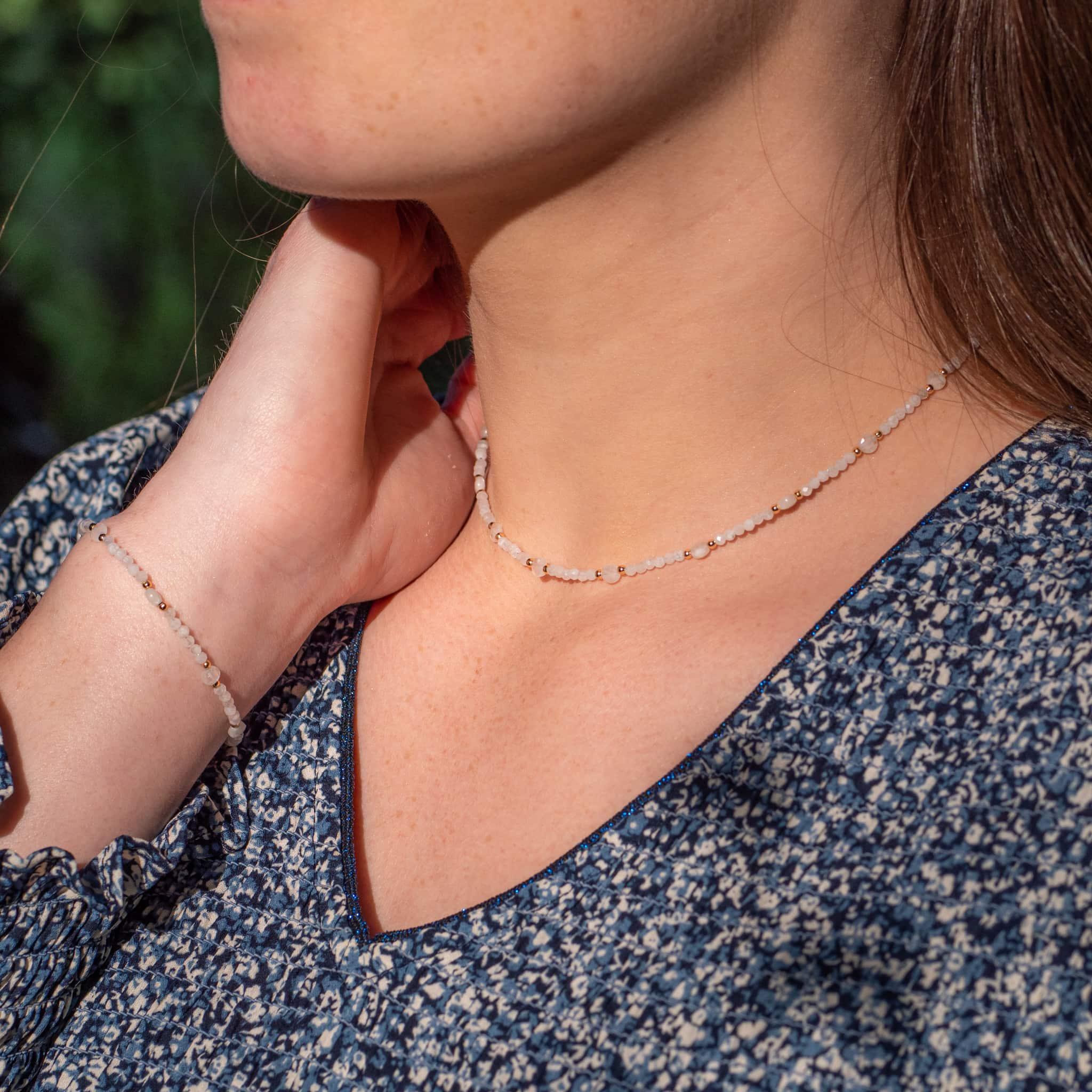 Voir la diapositive 2 : SLOYA Collier Paloma en pierres de Lune
