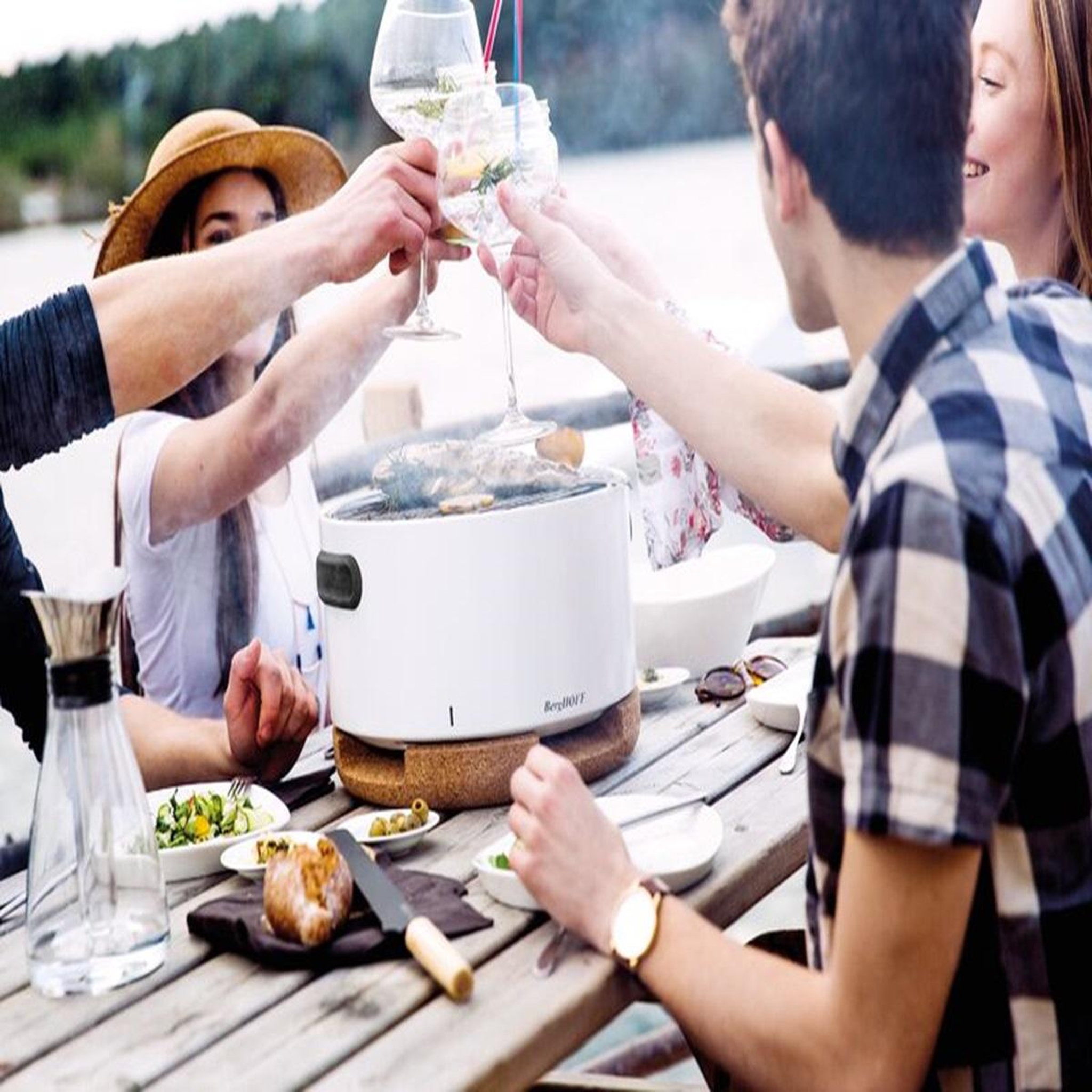 Voir la diapositive 6 : Berghoff Barbecue à charbon portable blanc - 2415600