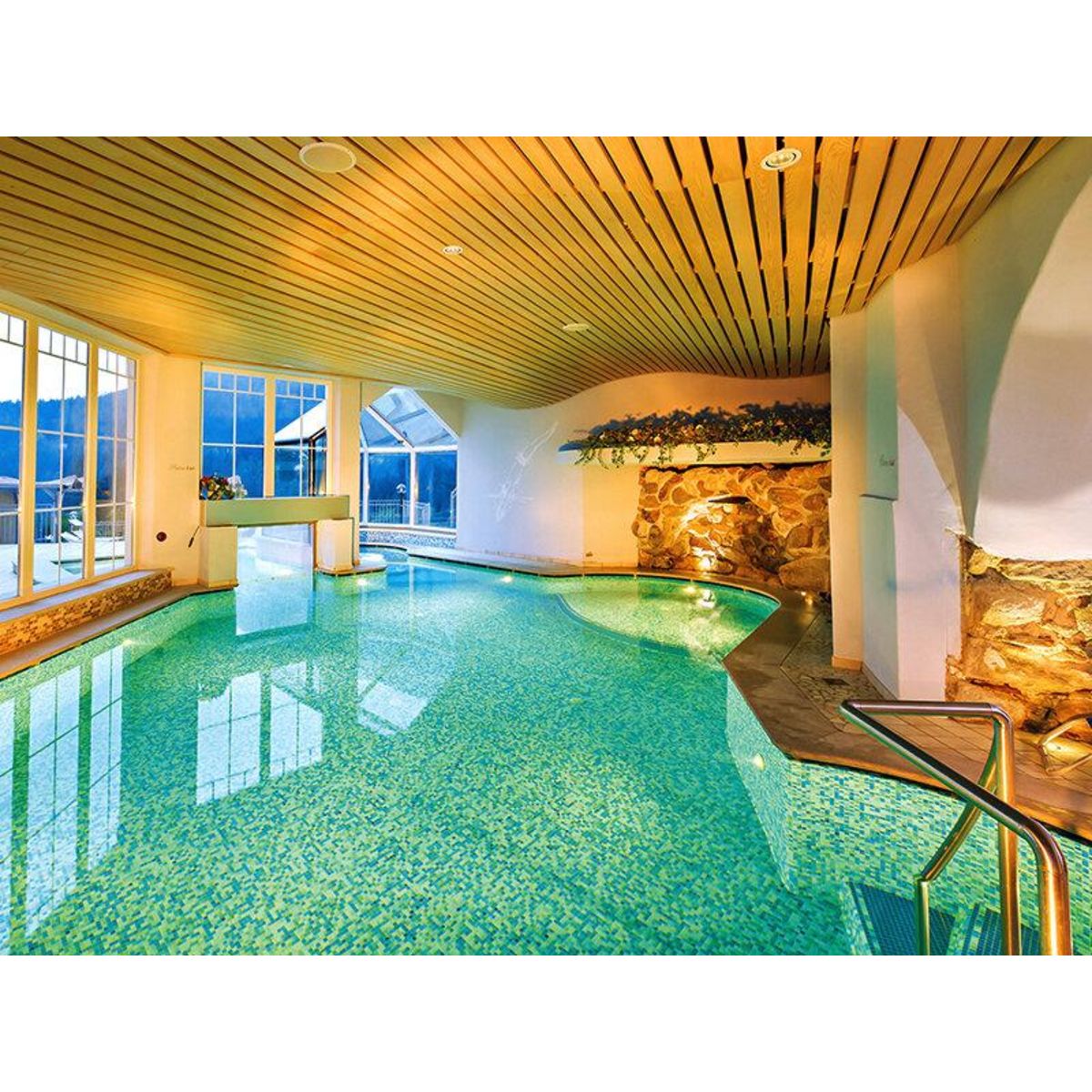 Smartbox Échappée 2 jours avec activité de bien-être en Europe - Coffret Cadeau Séjour