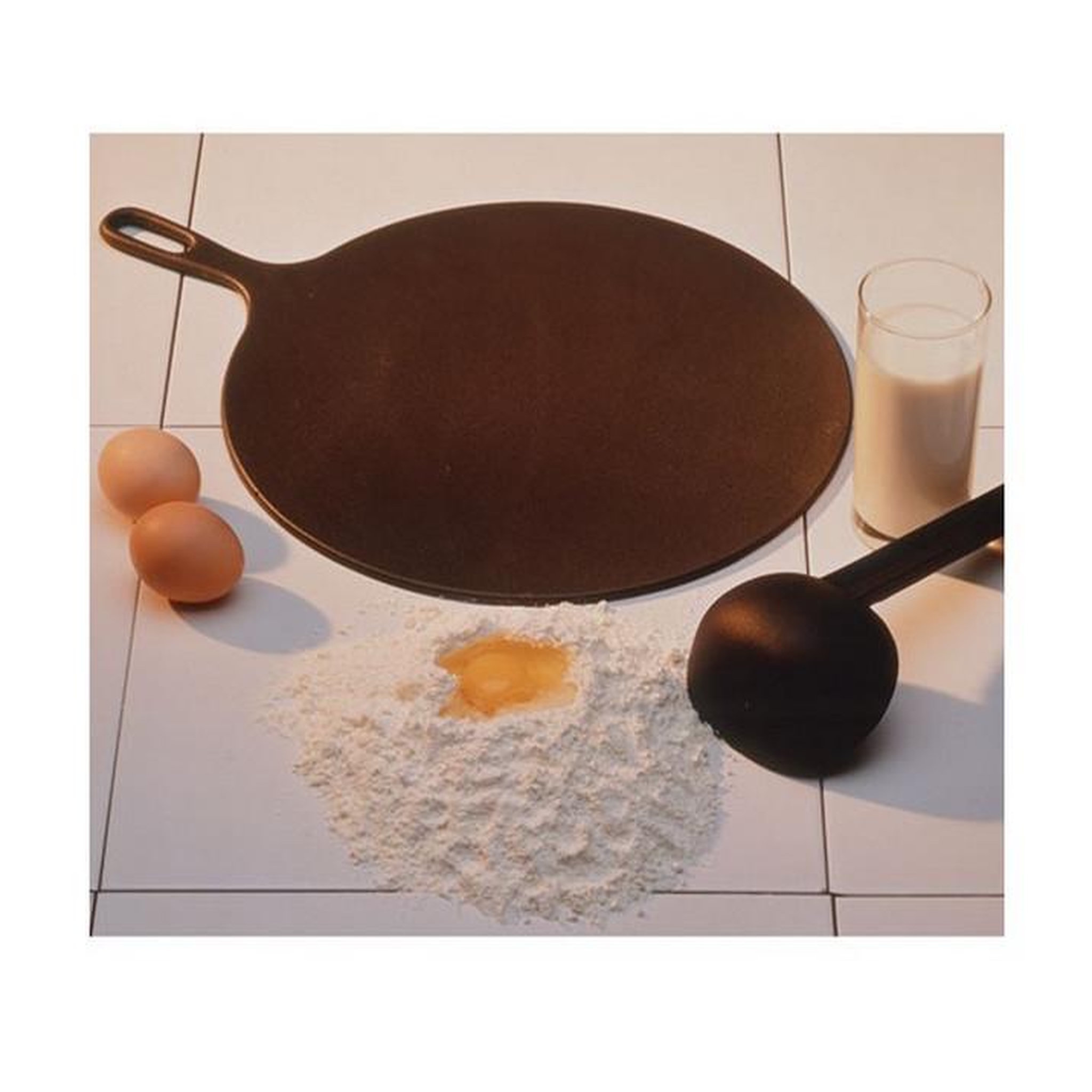 Voir la diapositive 2 : Invicta Crêpière fonte 32cm noir - 32800