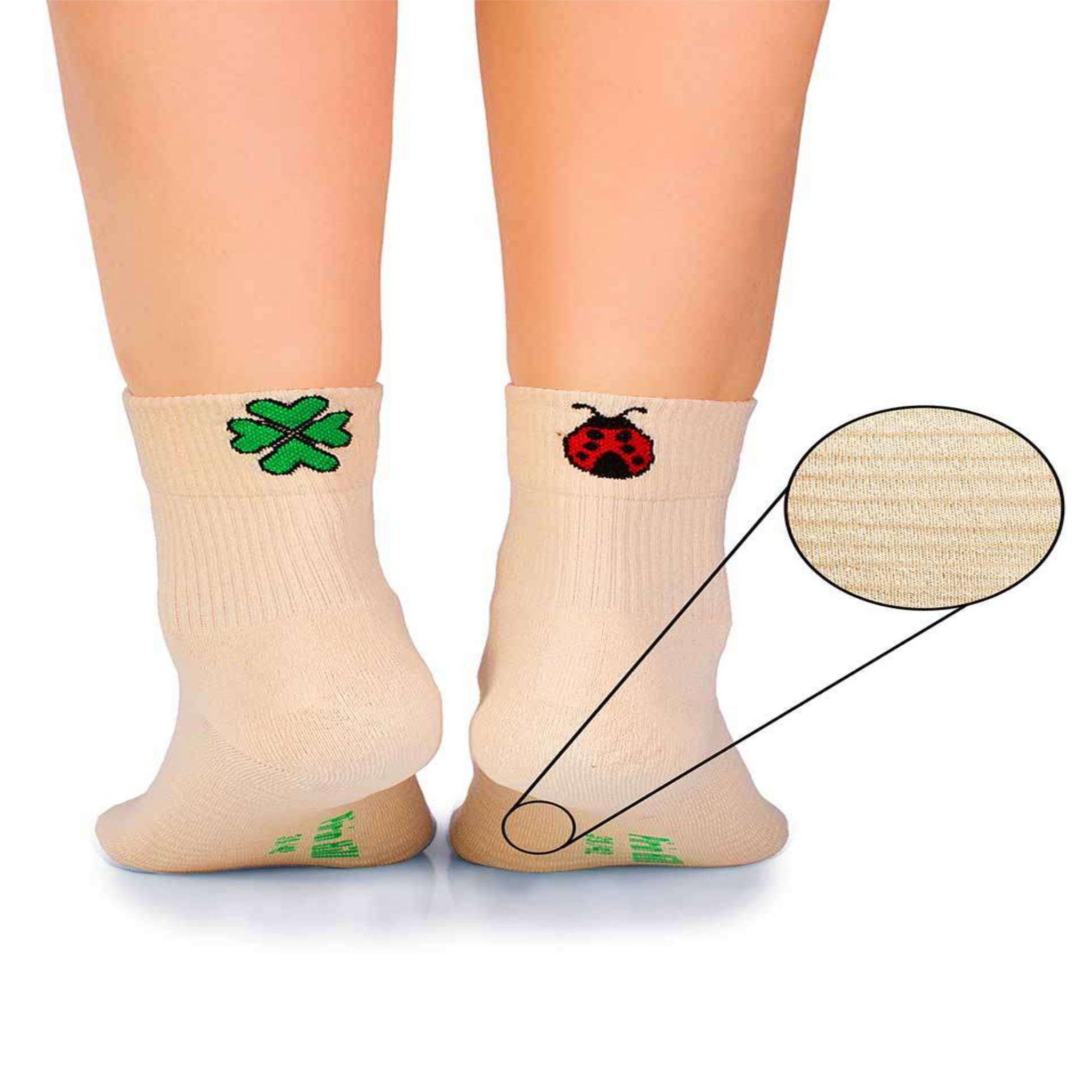 PIRIN HILL Chaussettes courtes active day écrues trèfle & coccinelle