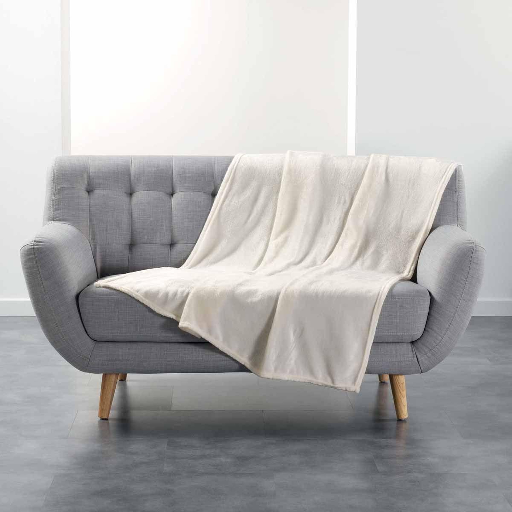 Douceur d'Intérieur Plaid uni en flanelle  flanou  125x150cm naturel