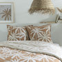 Voir la diapositive 3 : FUTURE HOME Parure de lit 2 personnes en coton 57 fils imprimé camel