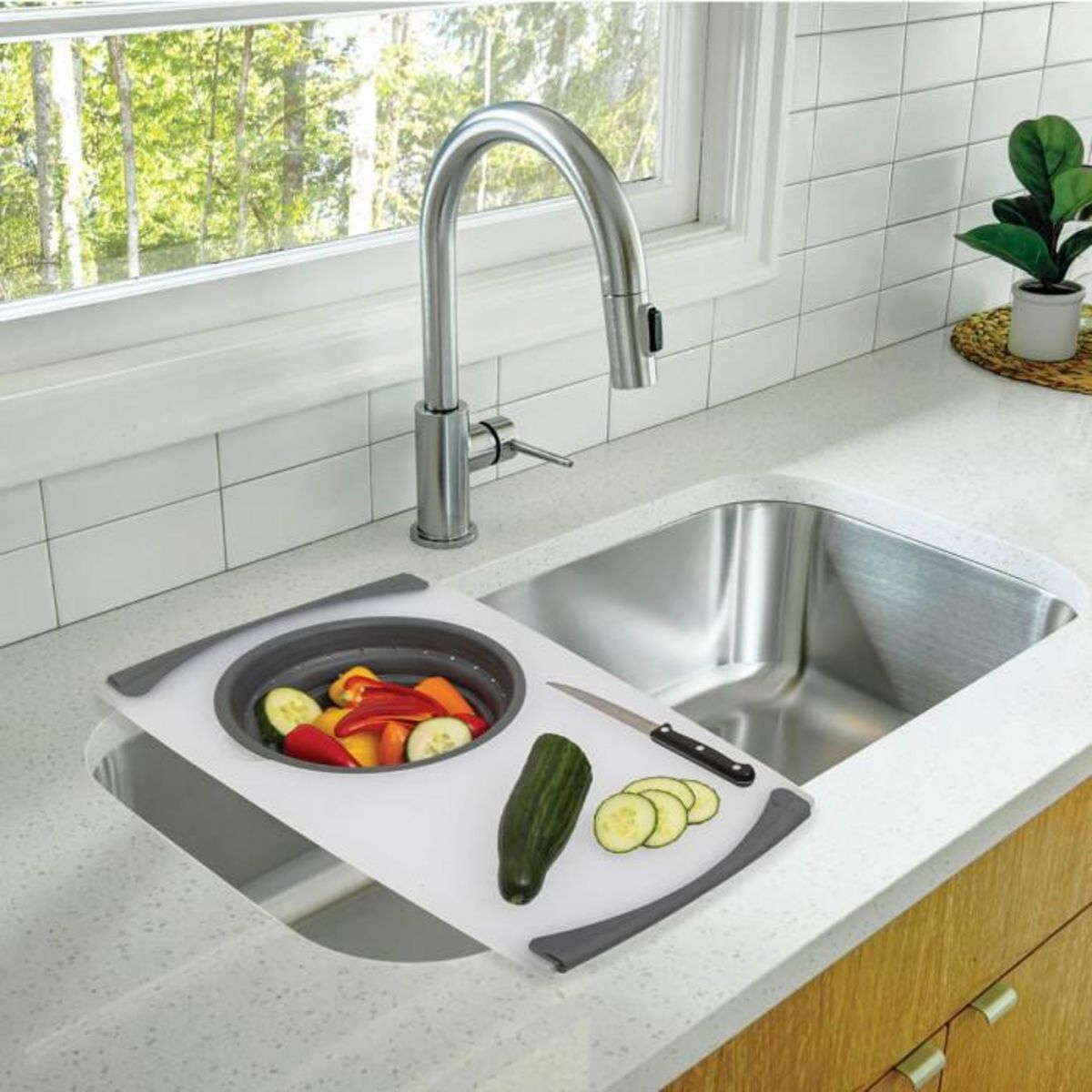 FIVE Planche à Découper Avec Passoire  2 en 1  50cm Gris