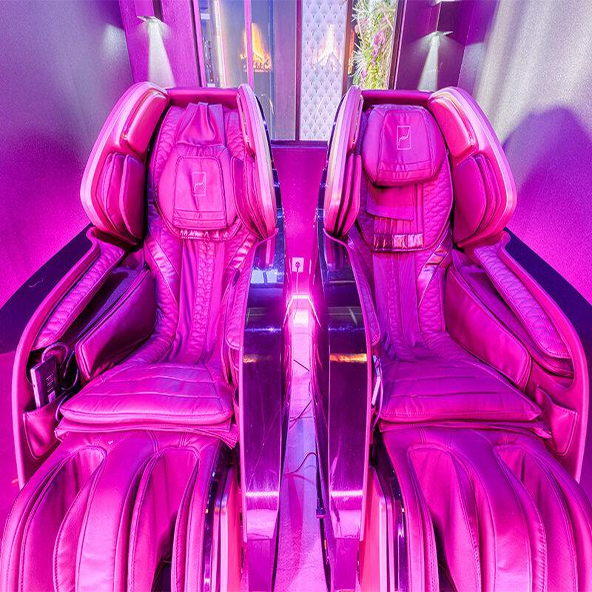 Voir la diapositive 2 : Smartbox Accès au spa d'1h30 et séance de fauteuil massant près de paris - coffret cadeau bien-être
