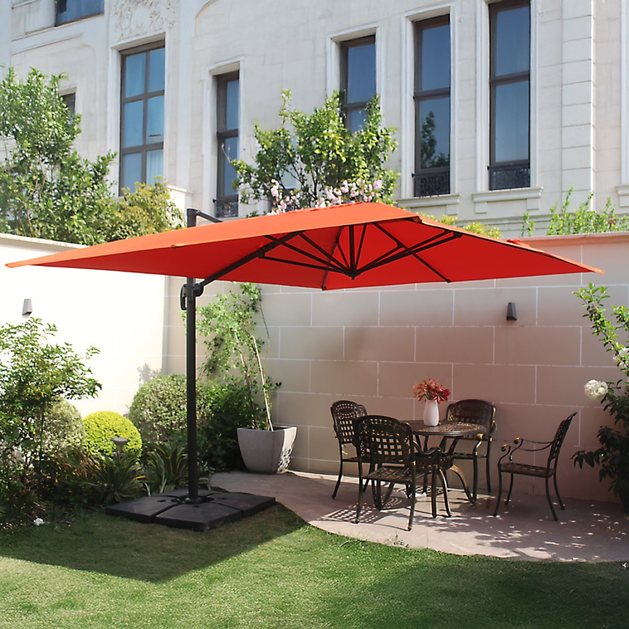 Voir la diapositive 5 : CONCEPT USINE Ensemble parasol  terracotta 3x4m et 4 dalles à lester CESARE