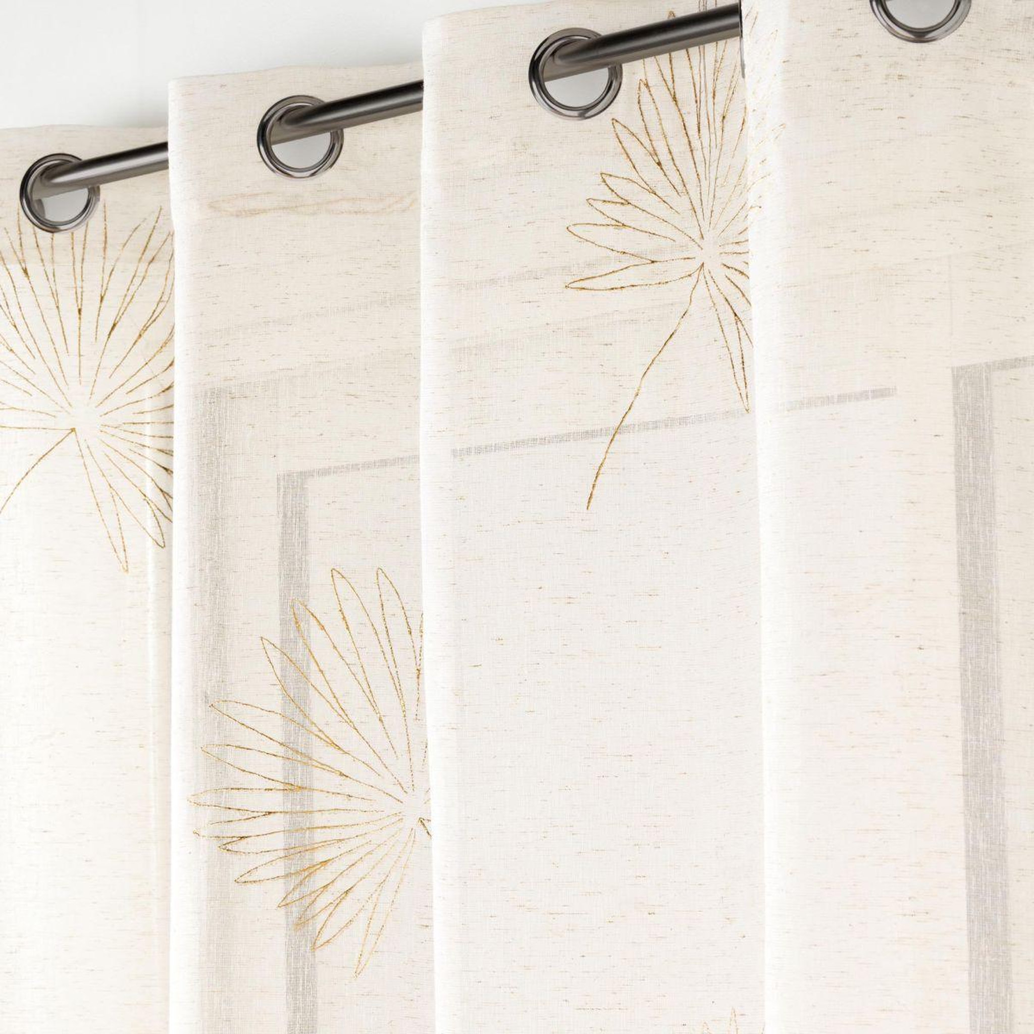 Voir la diapositive 2 : Douceur d'Intérieur Rideau voilage à œillets imprimé  lotus  140x240cm beige