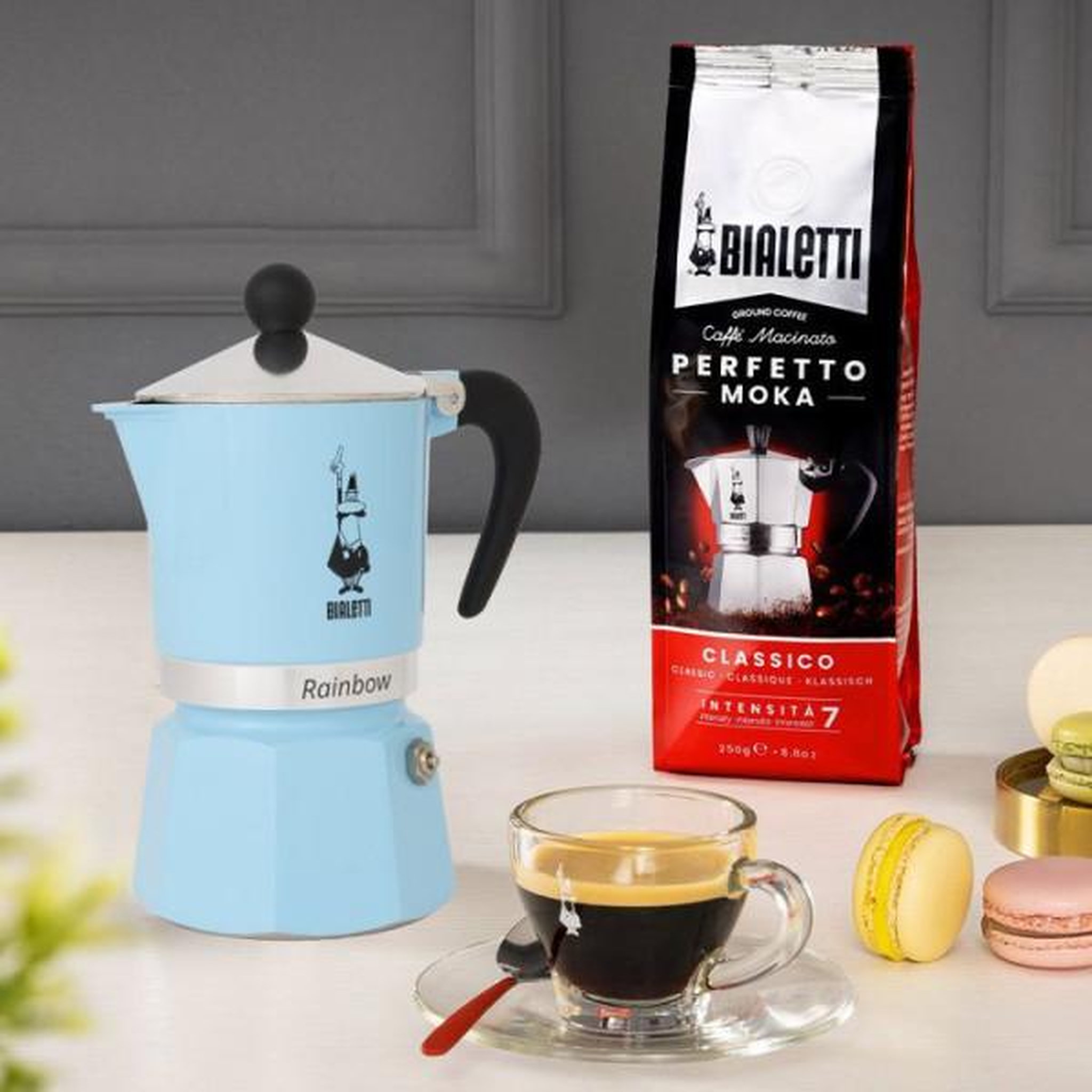 Voir la diapositive 3 : BIALETTI Cafetiere italienne - BIALETTI - Moka Express - Tous feux sauf induction - 6 tasses - 300 ml - Rainbow Bleu