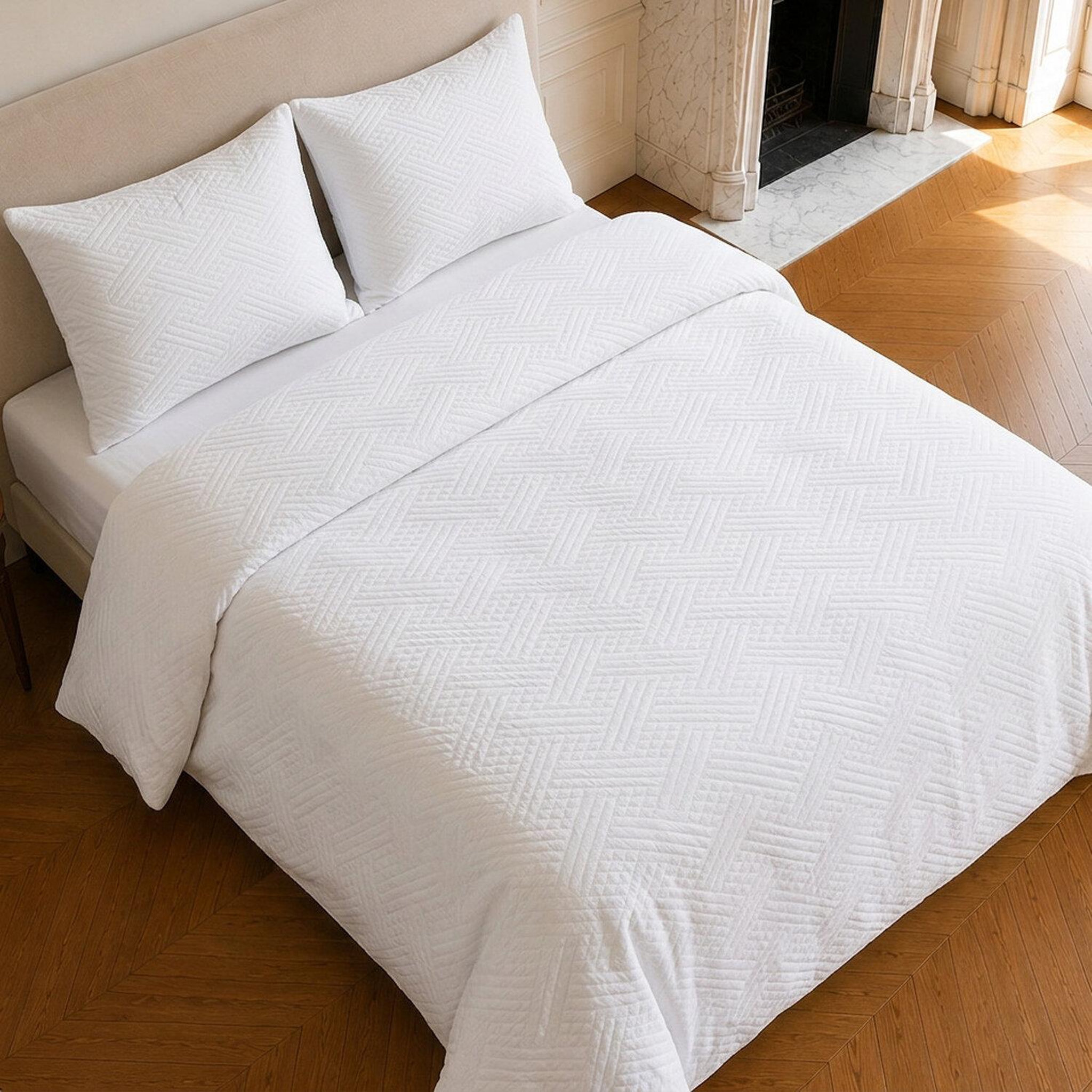 Voir la diapositive 4 : Home collection Couvre-lit matelassé réversible