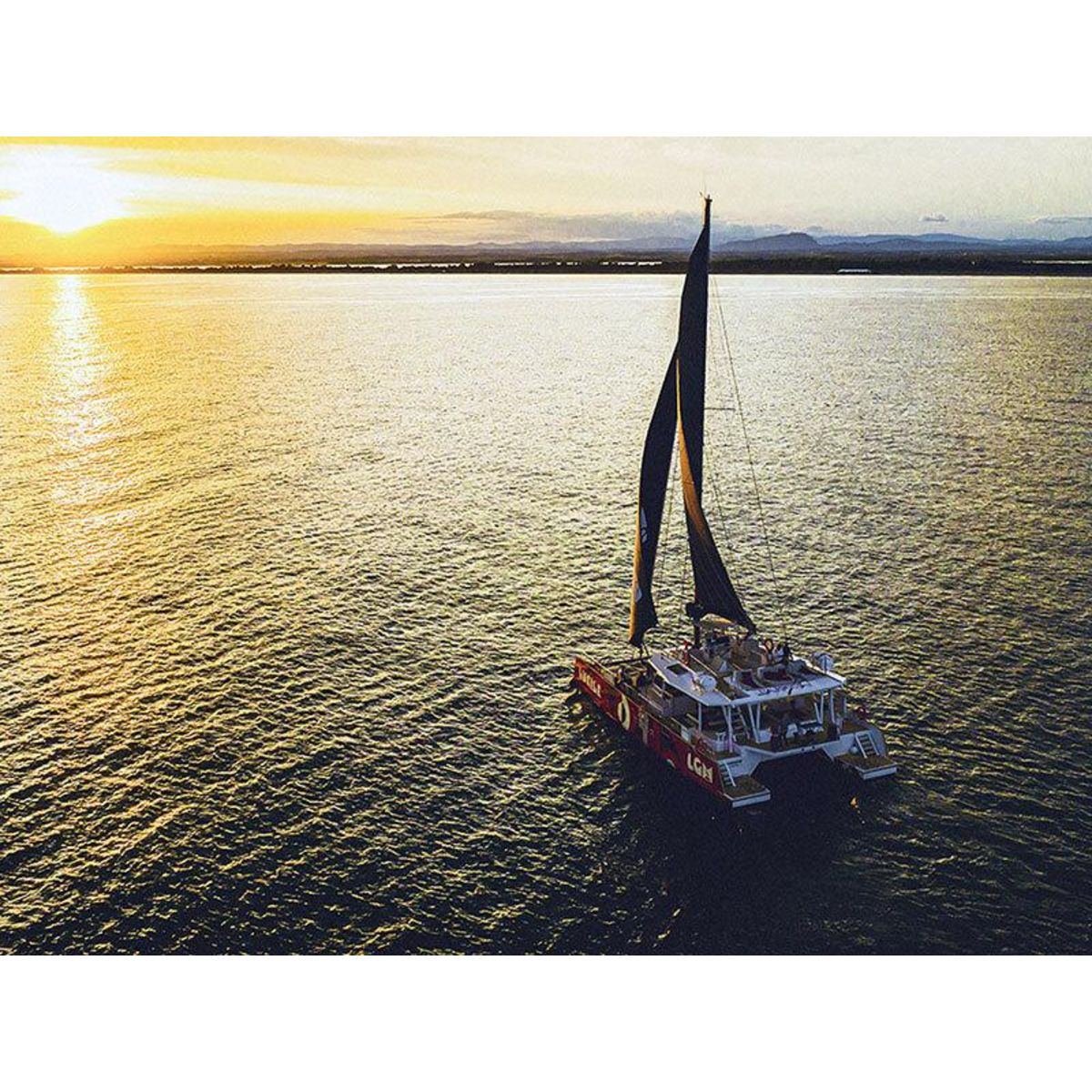 Smartbox Sortie en catamaran de 2h près de Montpellier - Coffret Cadeau Sport & Aventure