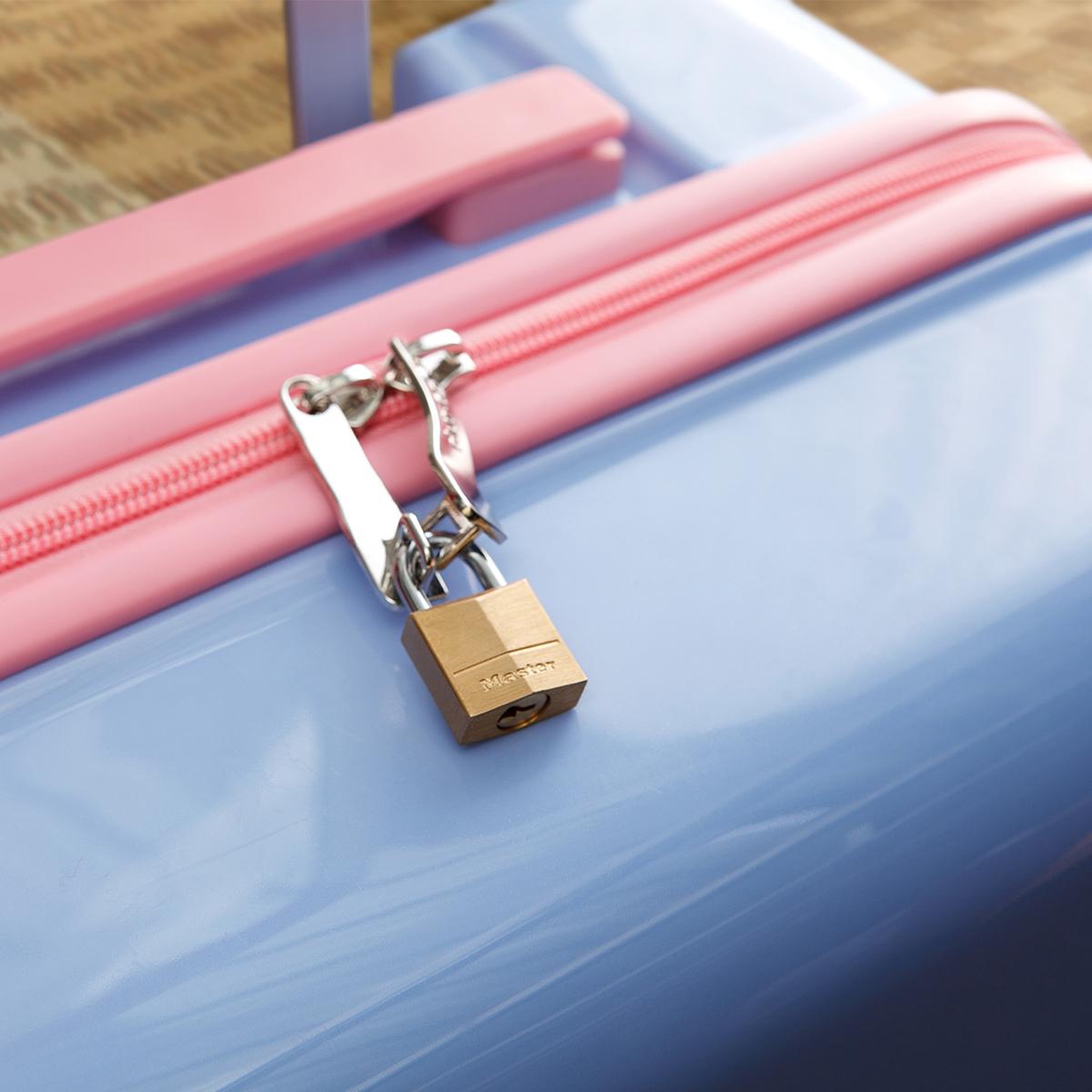Master lock Petits Cadenas [Clés communes] [Pack Familiale de 4] 120EURQNOP