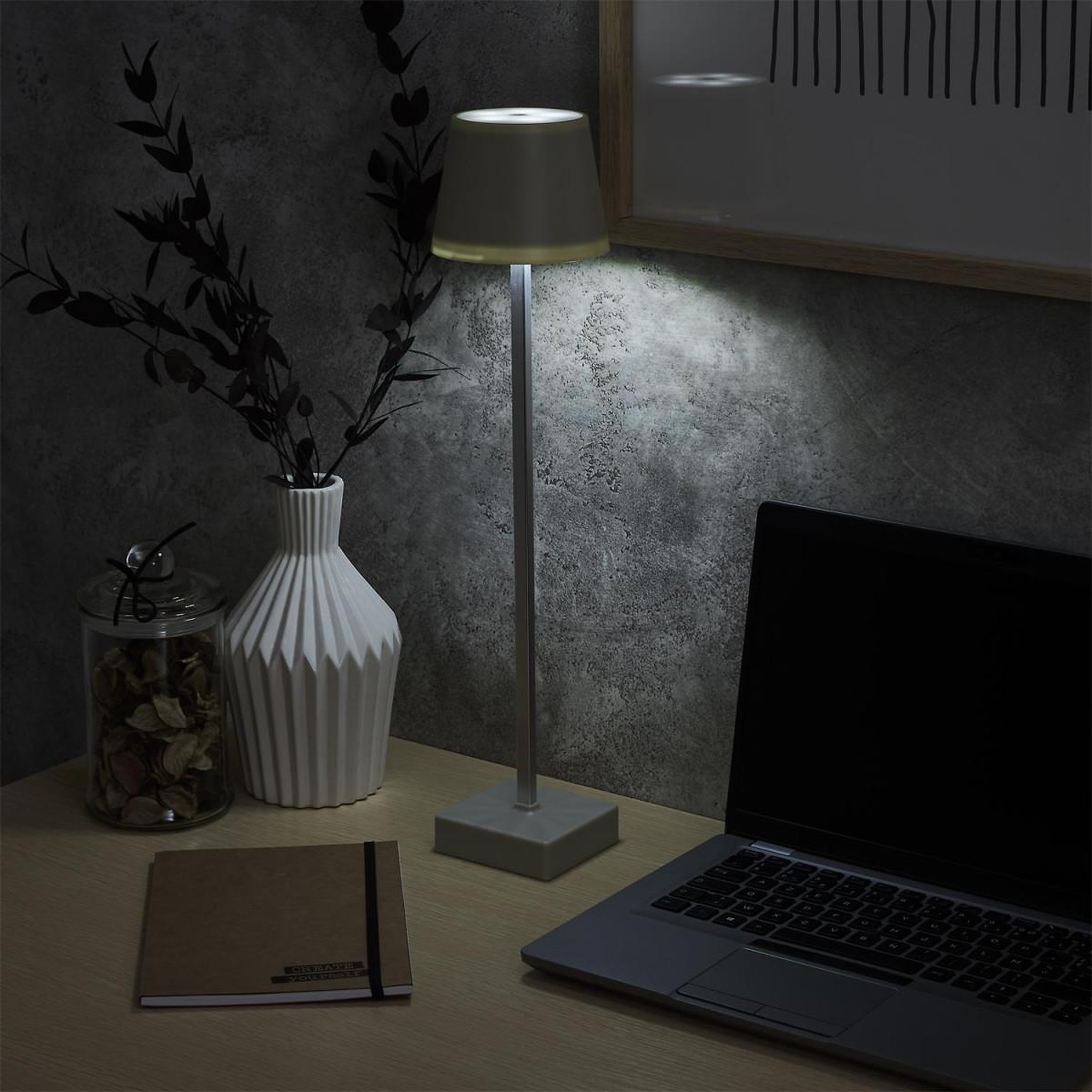 Voir la diapositive 4 : The Home Deco Factory Lampe à poser tactile  rechargeable  45cm taupe