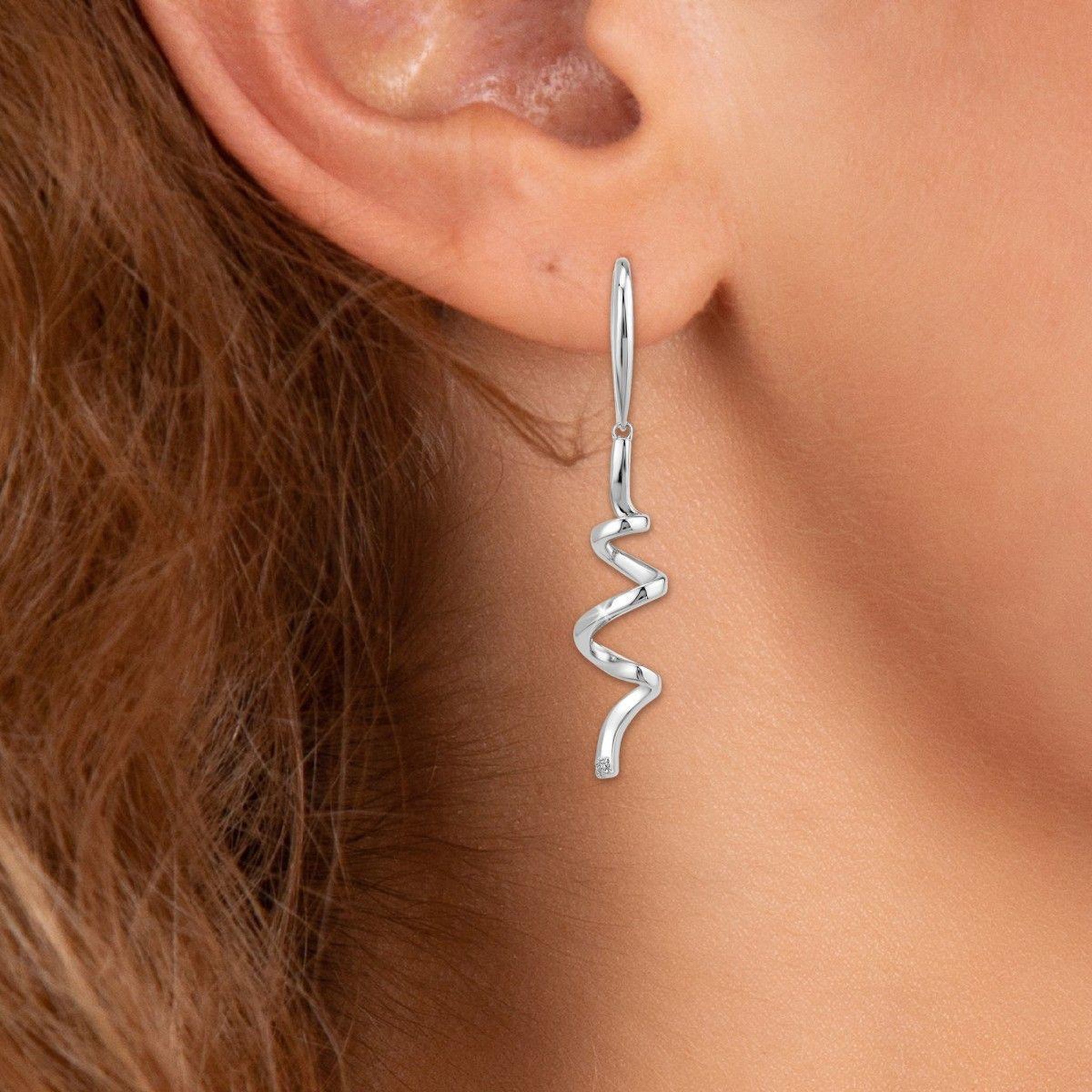 Voir la diapositive 2 : SC CRYSTAL Boucles d'oreilles par SC Crystal ornées d'un véritable diamant blanc