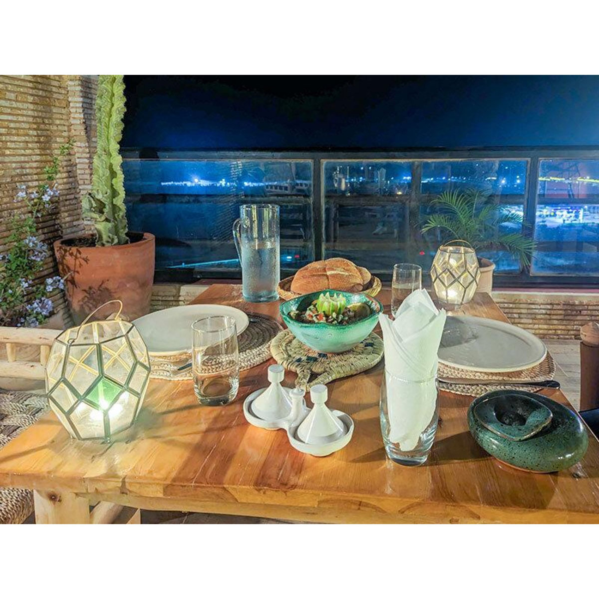 Smartbox Séjour au Maroc : 4 jours en riad avec dîner et 4 sessions de surf ou de yoga près d'Agadir - Coffret Cadeau Séjour