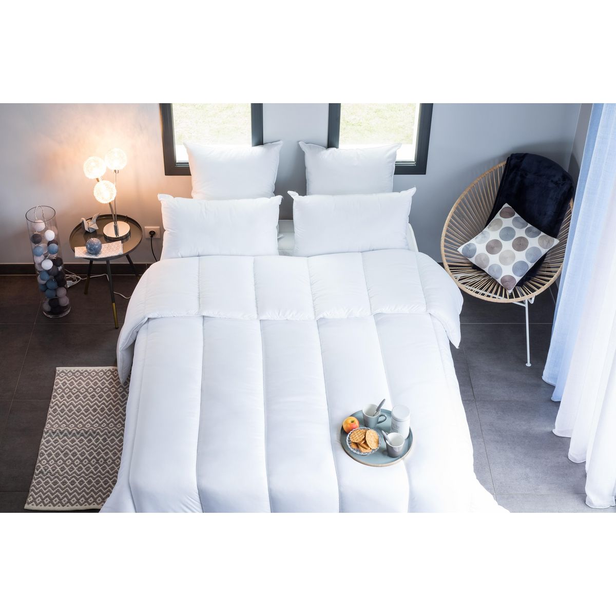 BLANREVE Couette tempérée anti acariens toucher ultra doux 300g/m²