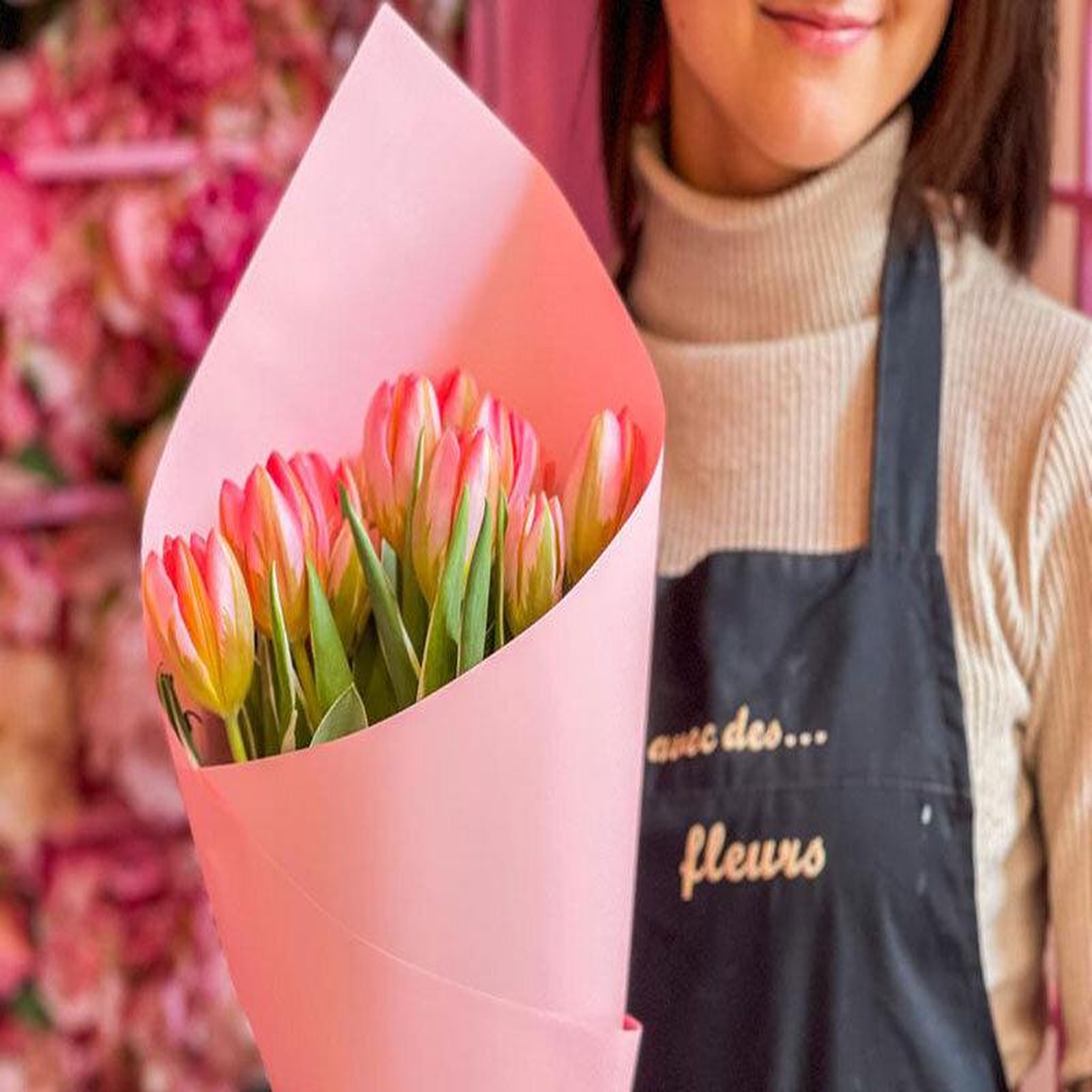 Voir la diapositive 4 : Smartbox Livraison mensuelle d'un bouquet de fleurs à domicile pendant 3 mois - coffret cadeau sport & aventure