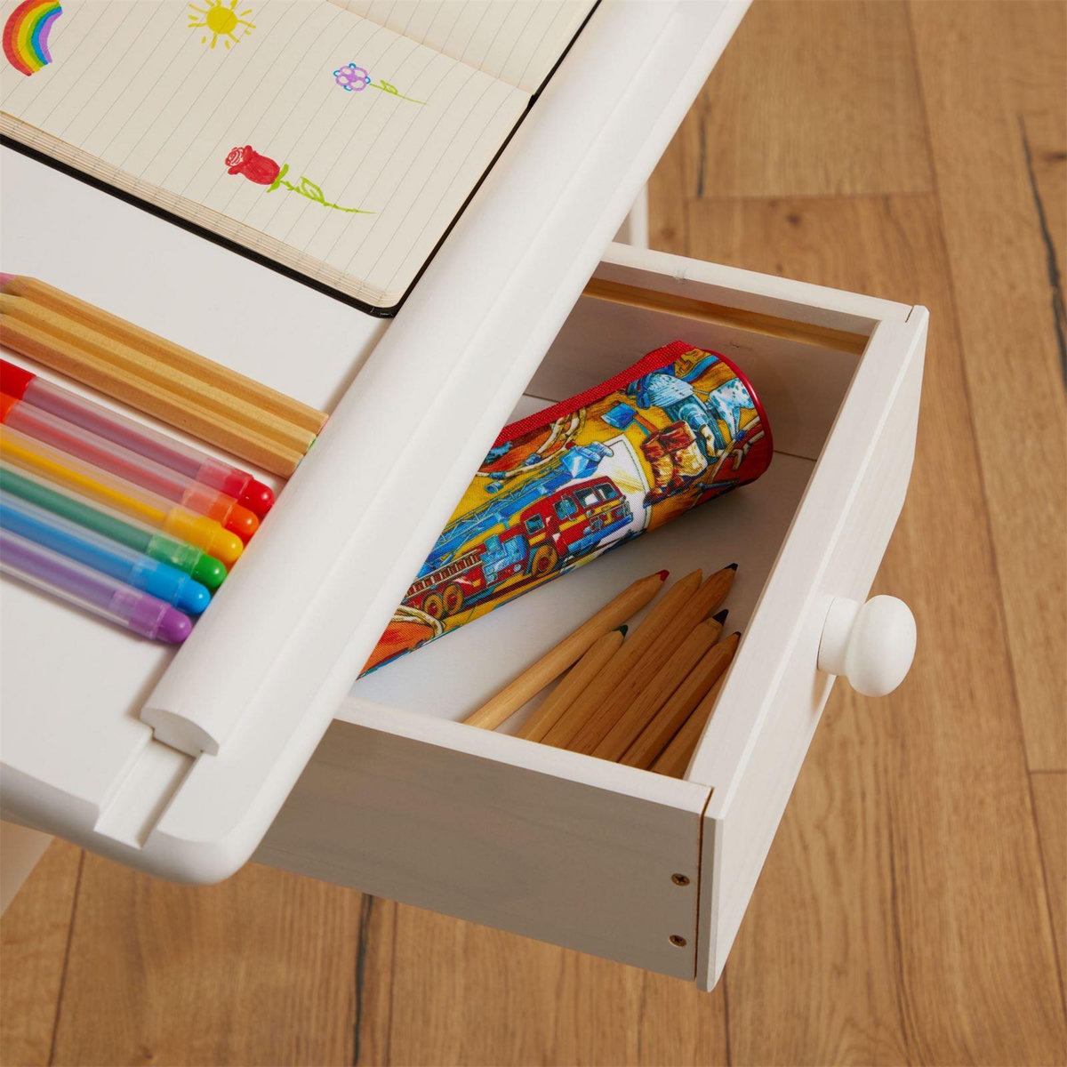 IDIMEX Bureau enfant écolier junior FLEXI table à dessin réglable en hauteur et pupitre inclinable avec 1 tiroir en pin massif lasuré blanc