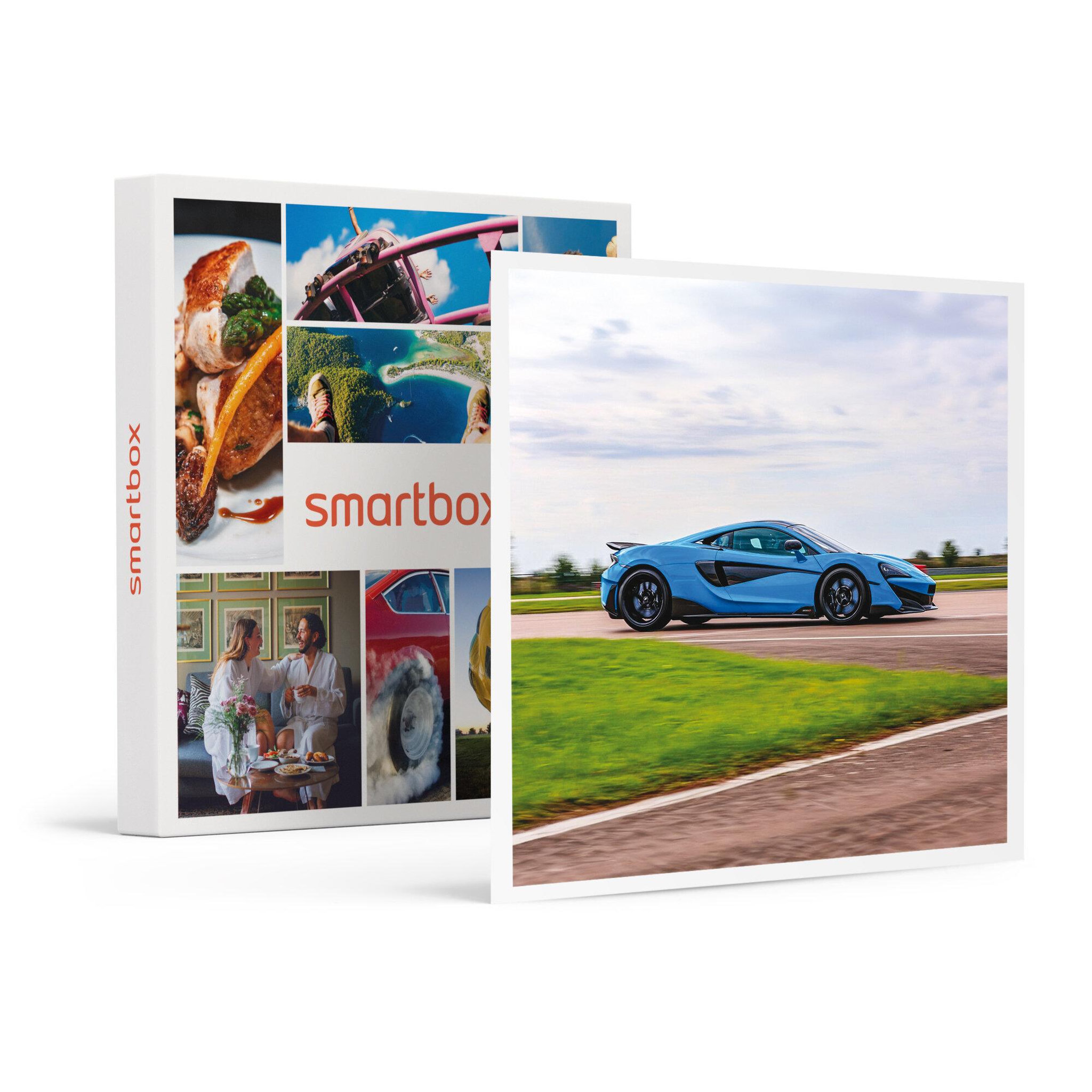 Voir la diapositive 1 : Smartbox Stage de pilotage : 5 tours sur le circuit de Saint-Laurent-de-Mure en McLaren 600LT - Coffret Cadeau Sport & Aventure