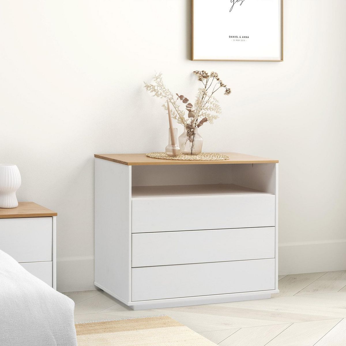 VS VENTA-STOCK Commode Bob 3 tiroirs 1 niche blanc/chêne, bois massif