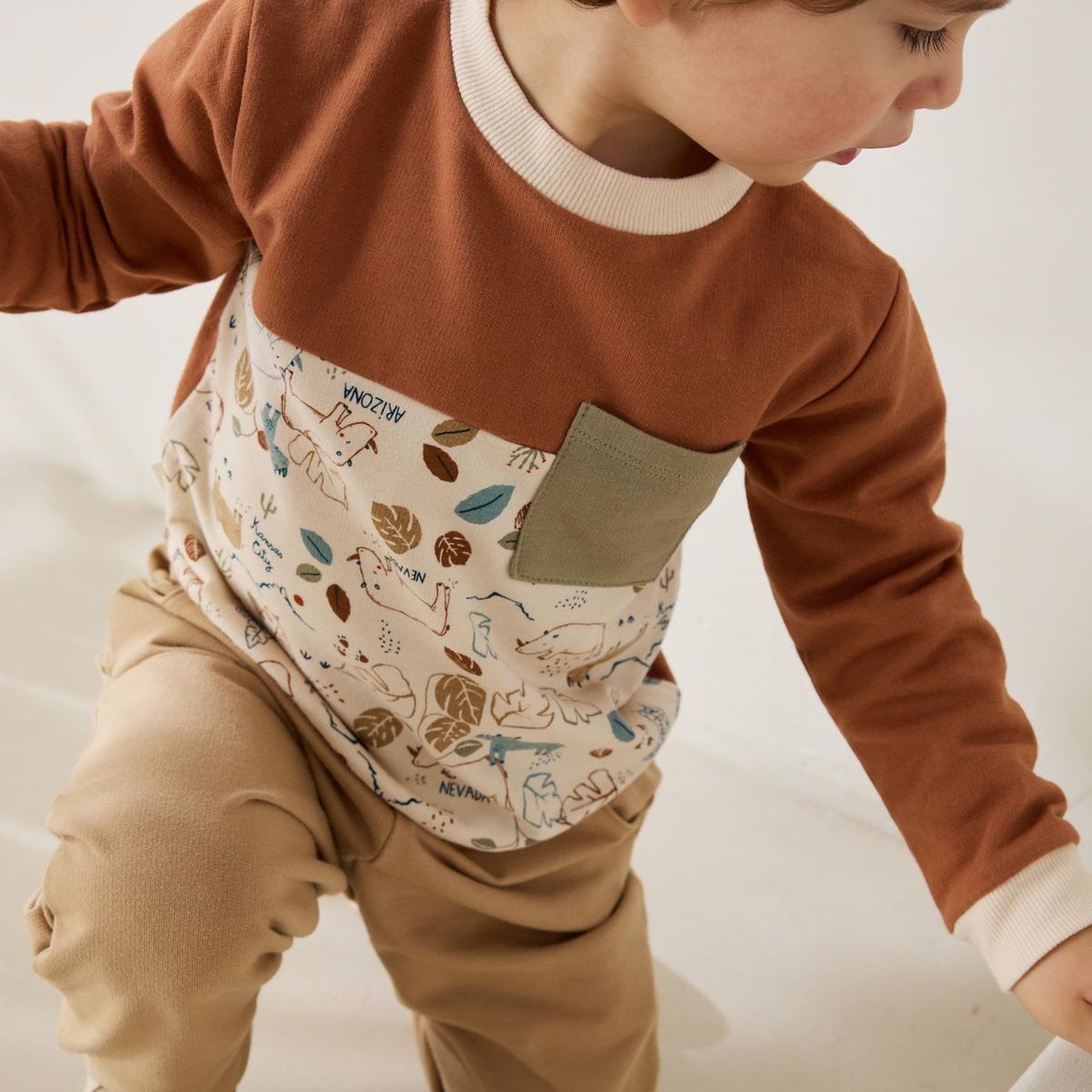 Voir la diapositive 6 : Petit Béguin Ensemble enfant sweat et pantalon kansas city