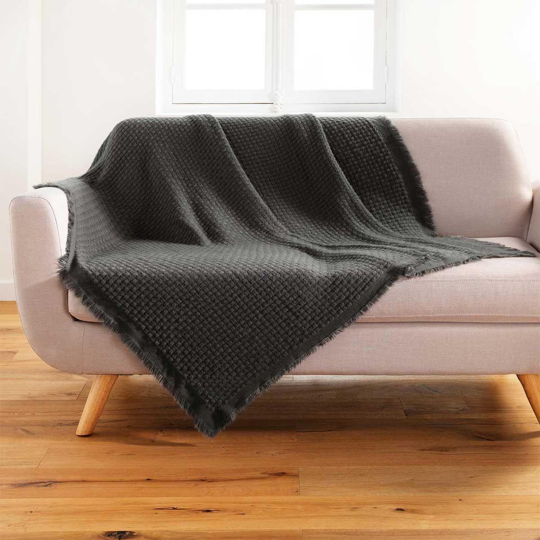 Douceur d'Intérieur Plaid à franges  coraline  125x150cm anthracite