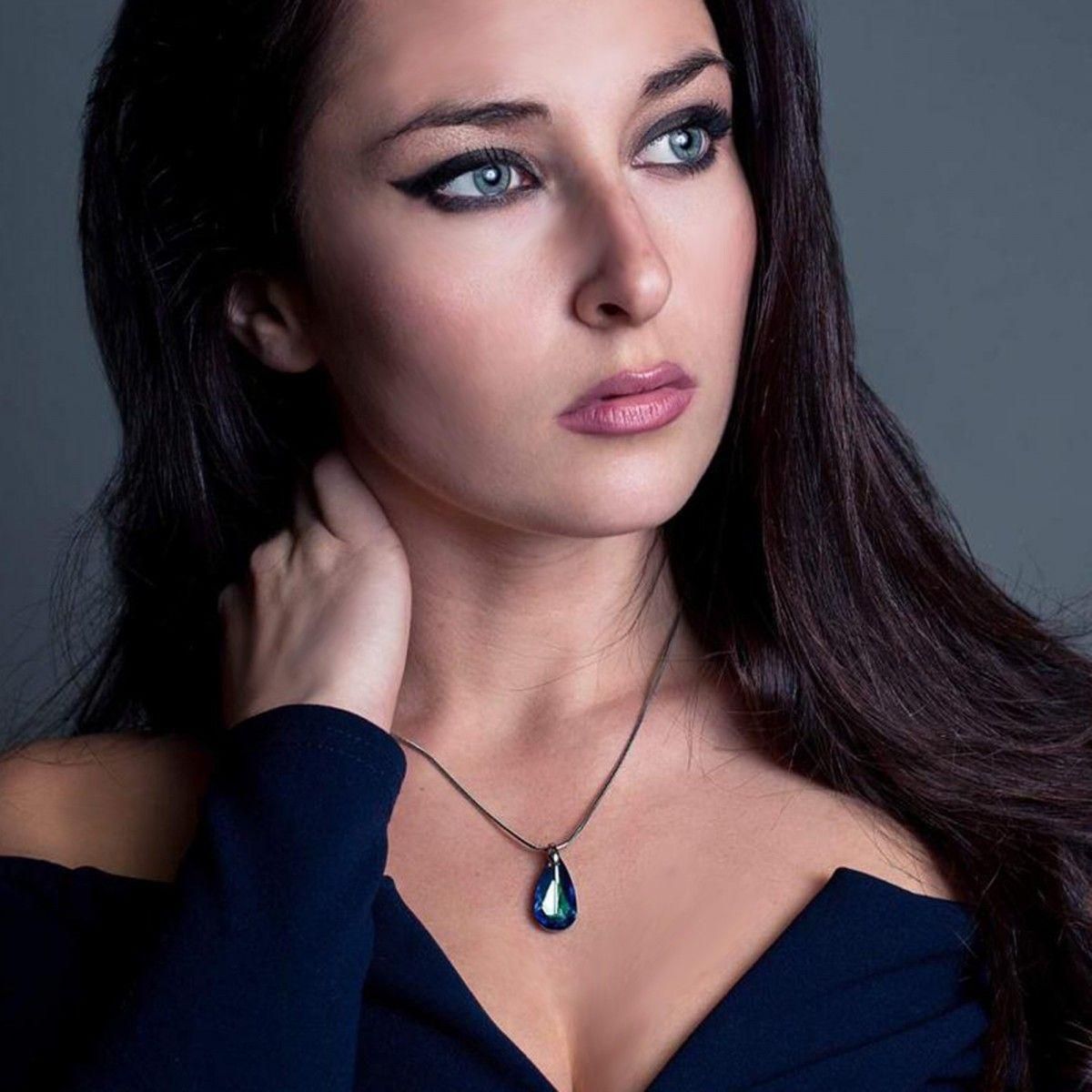 SC CRYSTAL Collier SC Crystal orné de Cristaux scintillants