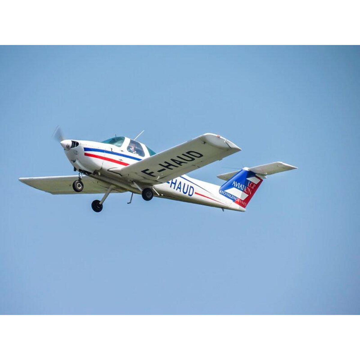 Smartbox Initiation au pilotage d'avion lors d'un vol de 25 min près de Lille - Coffret Cadeau Sport & Aventure