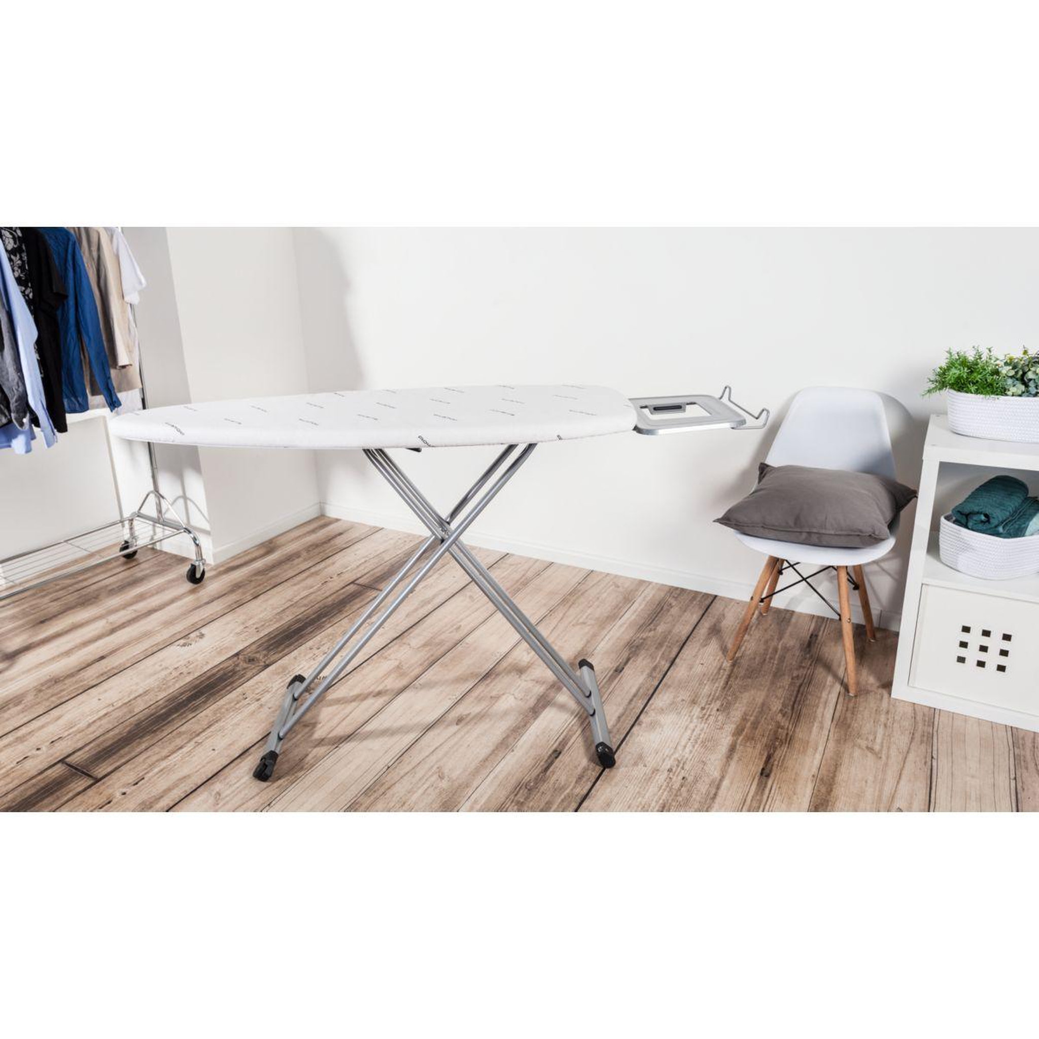 Voir la diapositive 3 : ROWENTA Table à repasser pro comfort