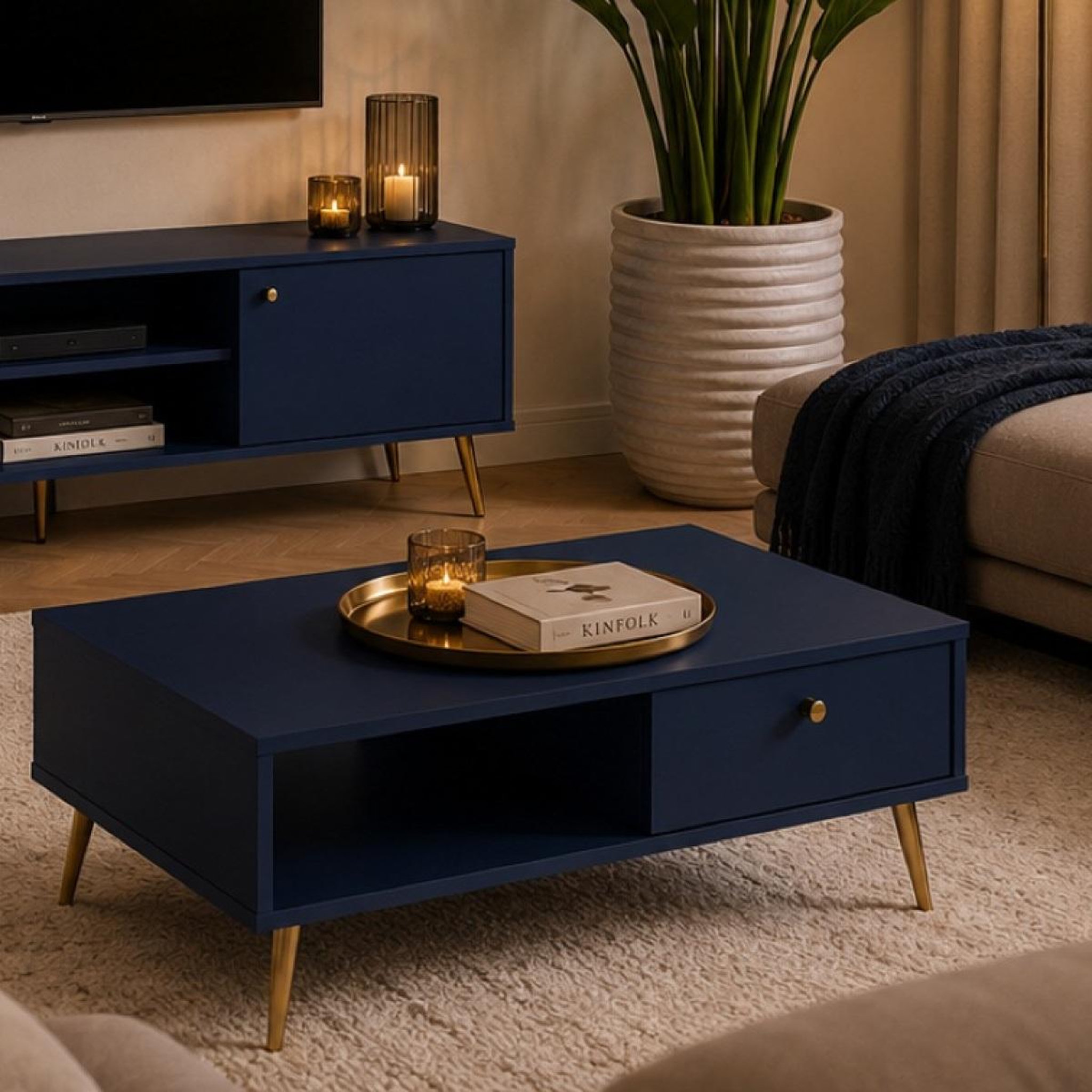 Voir la diapositive 2 : JLC KREATION Table basse avec tiroir bleu et pied doré ezia