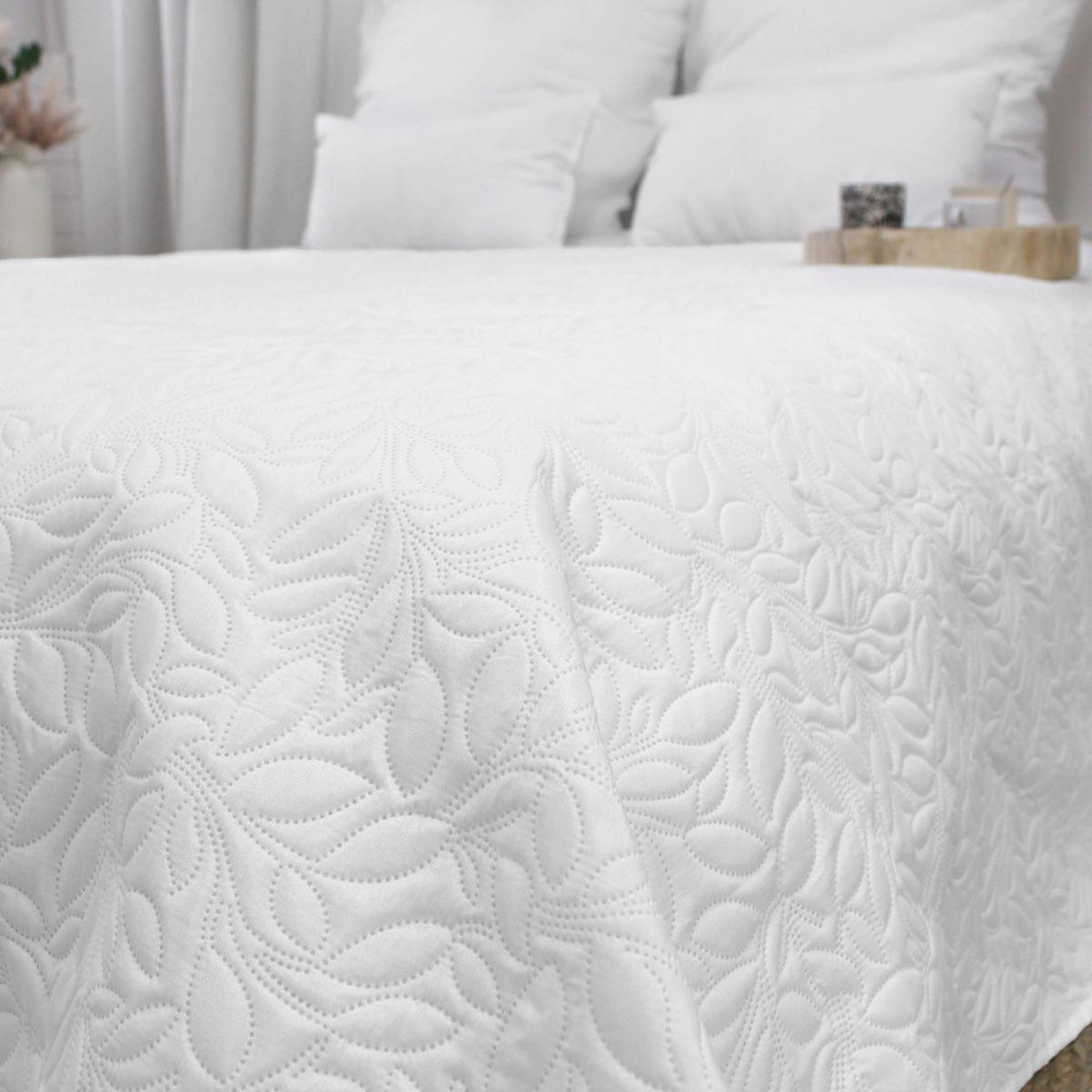 Voir la diapositive 3 : ENJOY HOME Couvre-lit en microfibre  rosa  220x240cm blanc