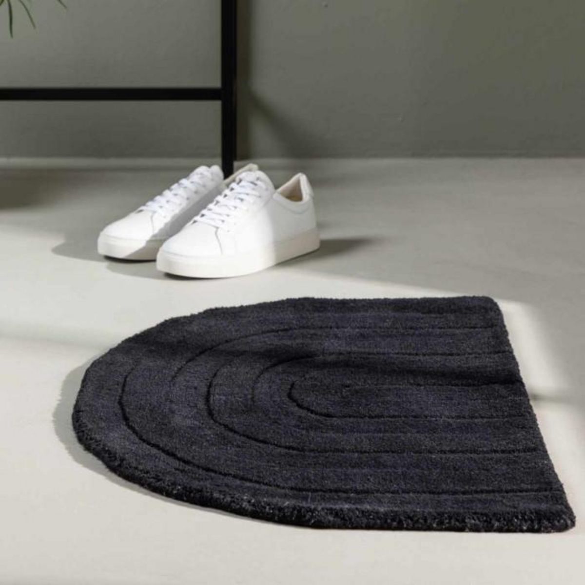 Paris Prix Tapis Demi-Rond  Nora  50x80cm Noir