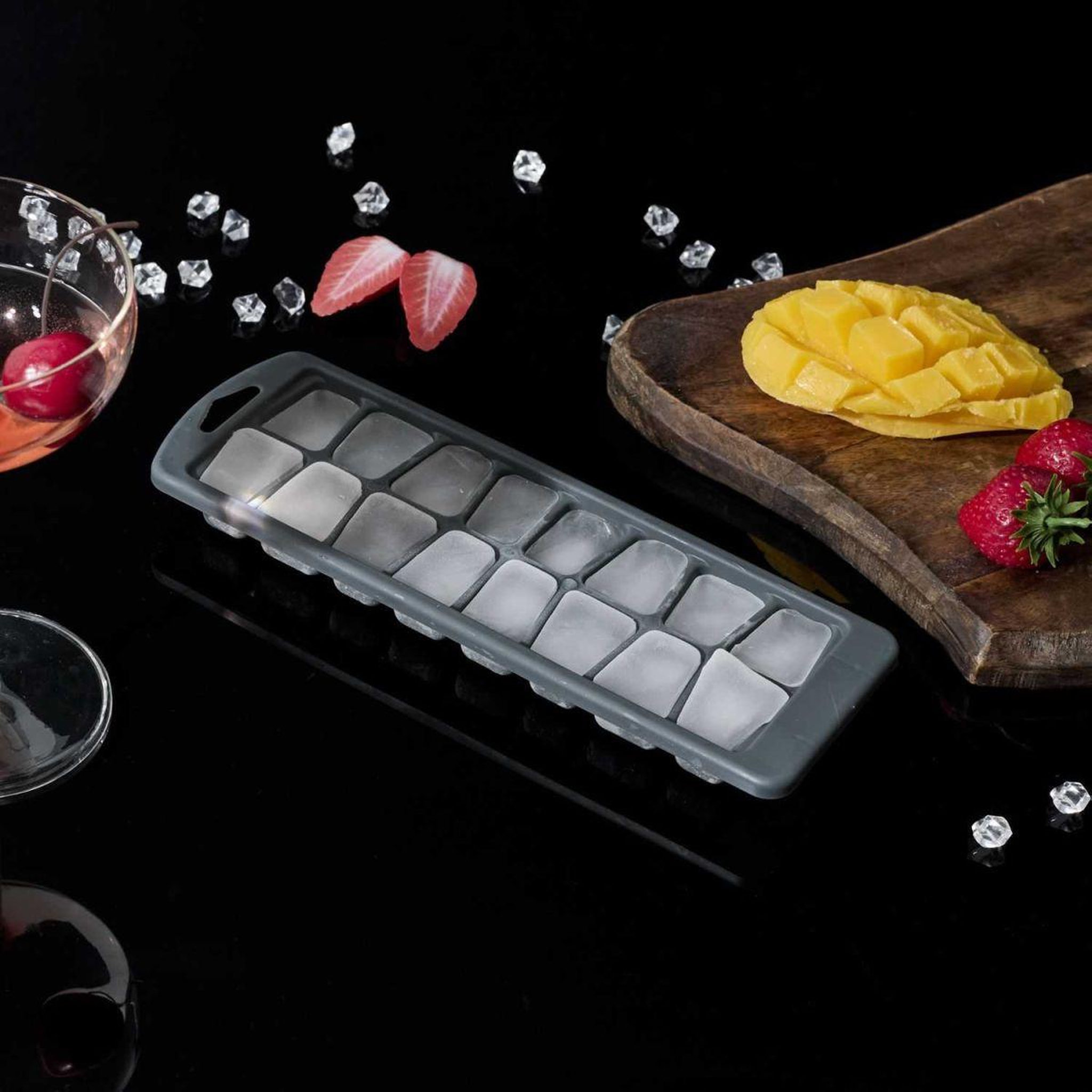 Voir la diapositive 4 : COOK CONCEPT Lot de 2 moules à glaçons  line  25cm gris