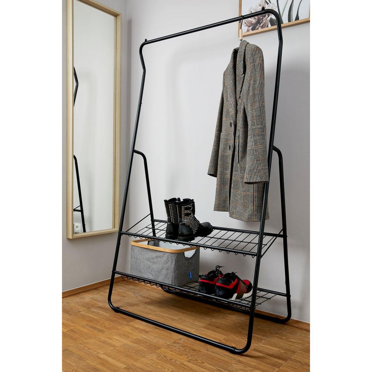 Wenko Penderie portant à vêtments design métal Shiva - L. 92 x H. 159 cm - Noir