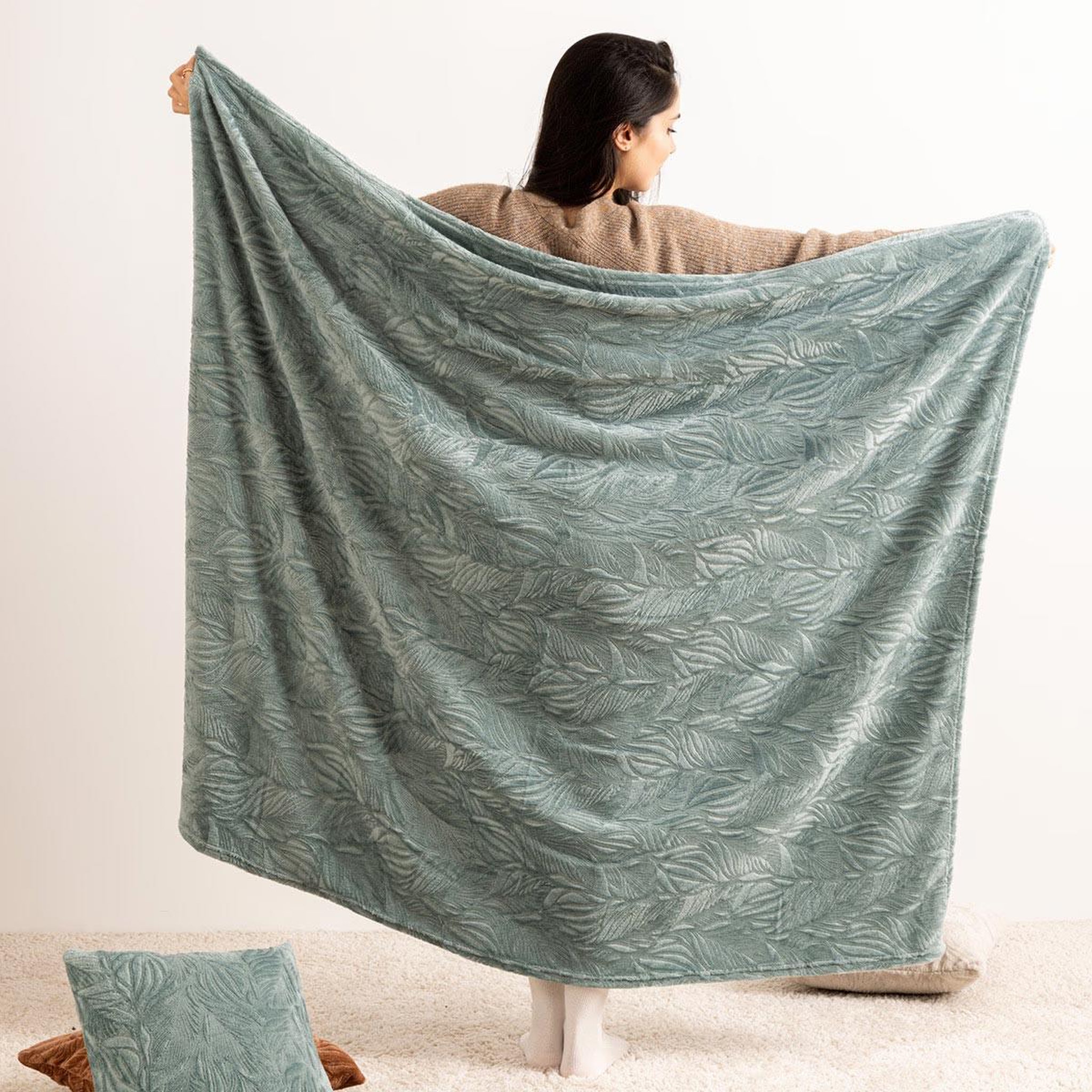 Voir la diapositive 4 : ATMOSPHERA Plaid déco flanelle  ryo  180x230cm bleu givre