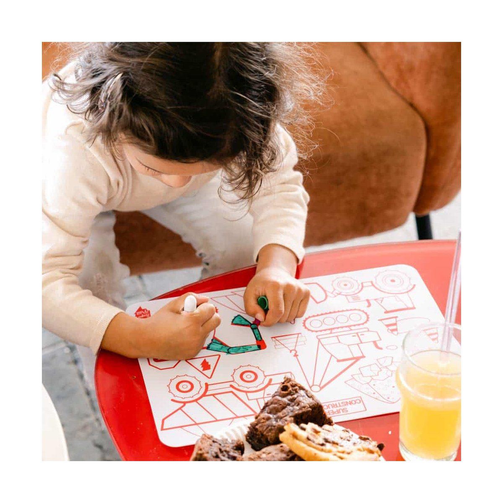 Voir la diapositive 2 : SUPER PETIT Mini playmat silicone construction