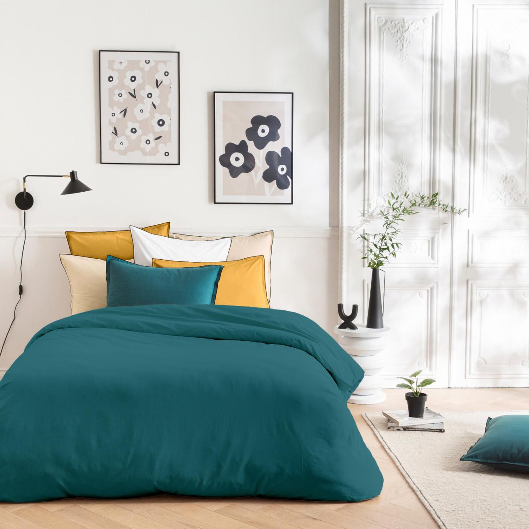 Voir la diapositive 1 : FUTURE HOME Parure de lit unie en coton finition bourdon