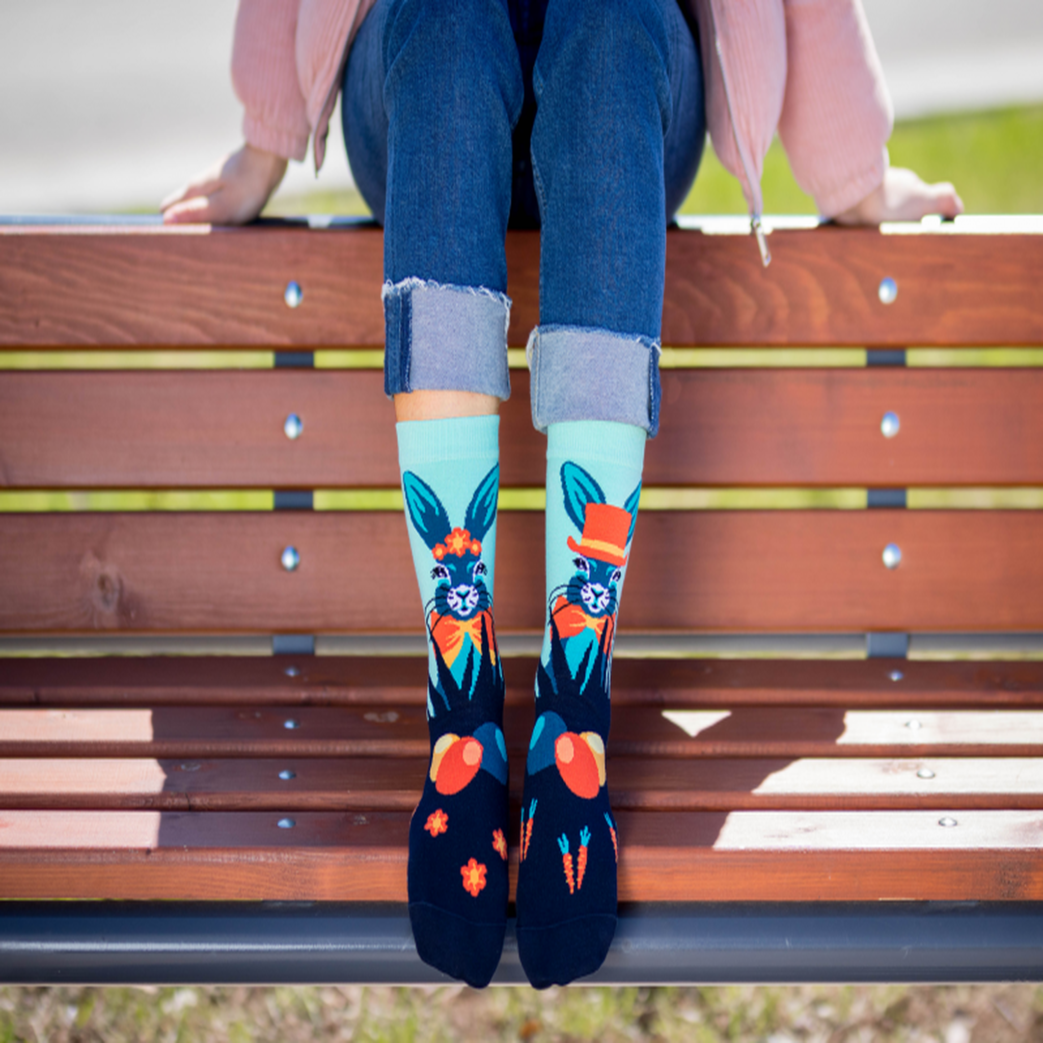 Voir la diapositive 2 : PIRIN HILL Chaussettes arty lapins de pâques - bleues & menthes
