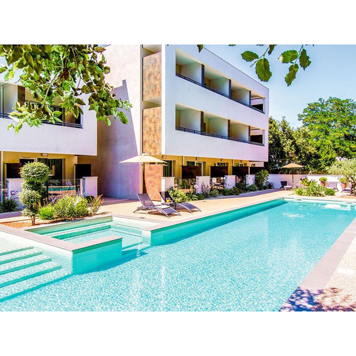 Smartbox Séjour de 2 jours en suite avec accès au spa près de Montpellier - Coffret Cadeau Séjour