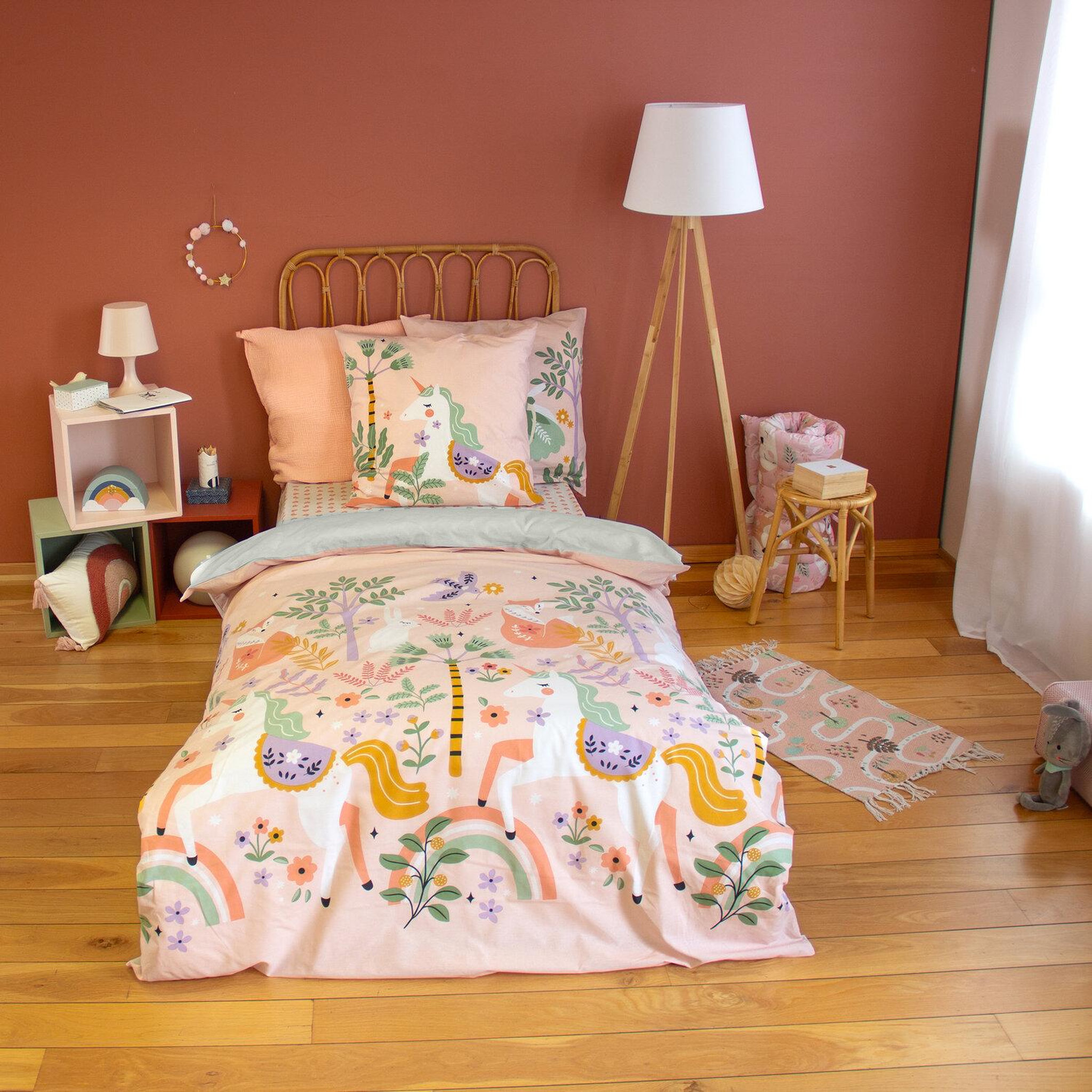 Home collection Parure housse de couette 2pcs 140x200 100% coton 57 fils - licorne. Coloris disponibles : Blanc