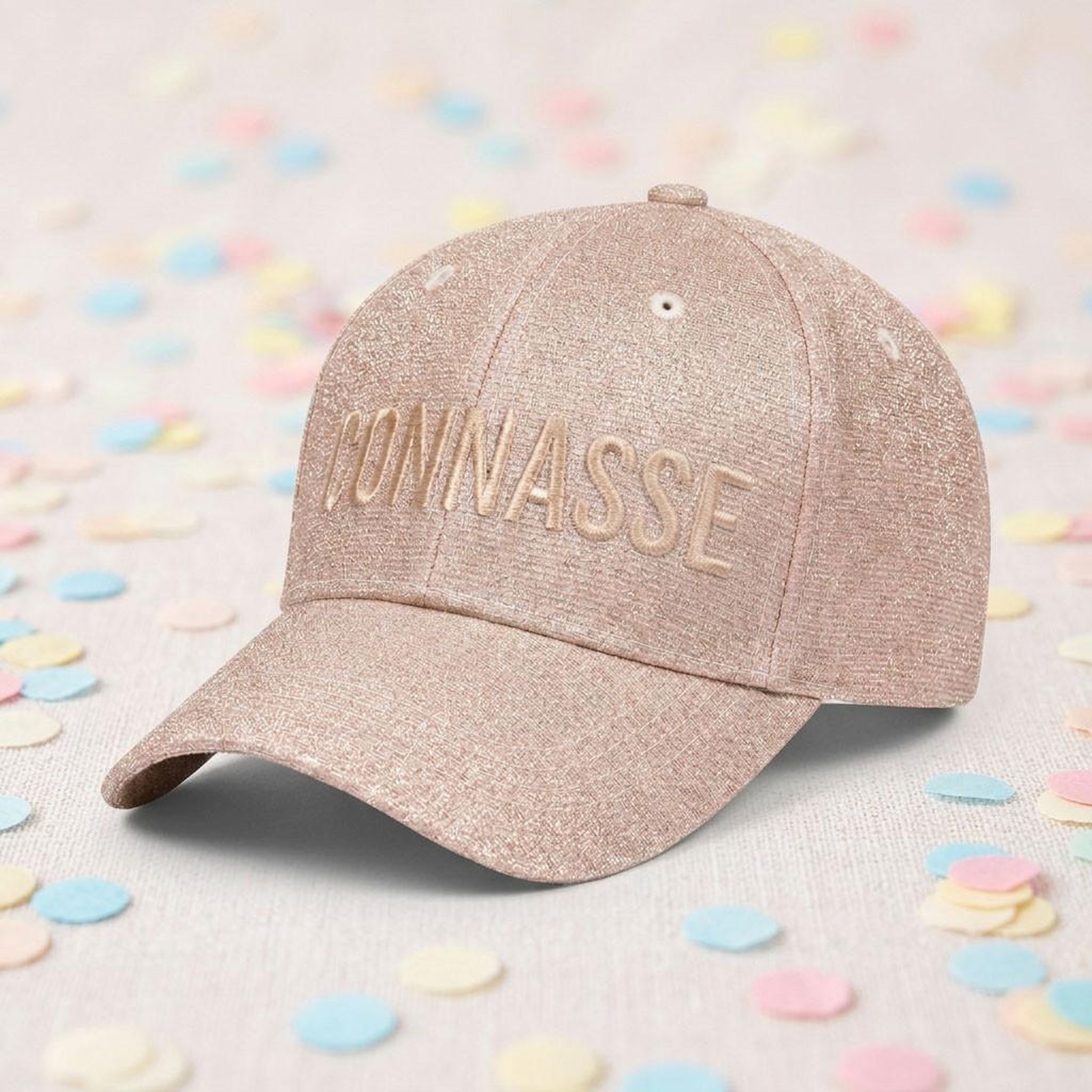 Voir la diapositive 5 : OZABI OZABI Lot 2 Casquettes Pailletées Femme – Message Brodé Fantaisie Humoristique