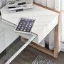 Voir la diapositive 4 : HOMCOM Bureau Informatique Table de Travail Ordinateur avec Grand Plateau en Verre Trempé et Tiroir Intégré Idéal pour Bureau Chambre 120 x 60 x 75 cm Blanc et Bois