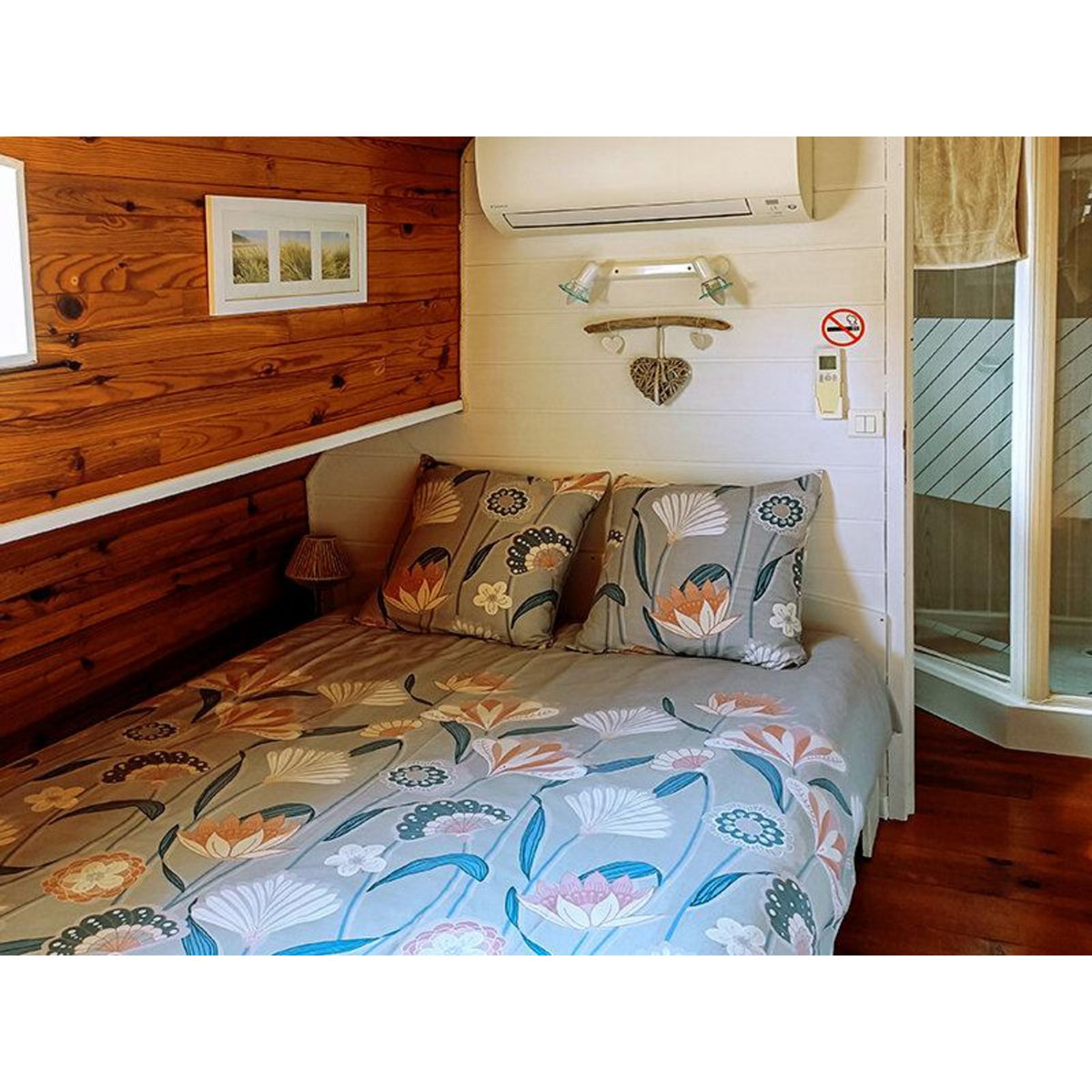 Smartbox 2 jours insolites sur le canal du Rhône à bord d'une péniche avec verre de bienvenue - Coffret Cadeau Séjour