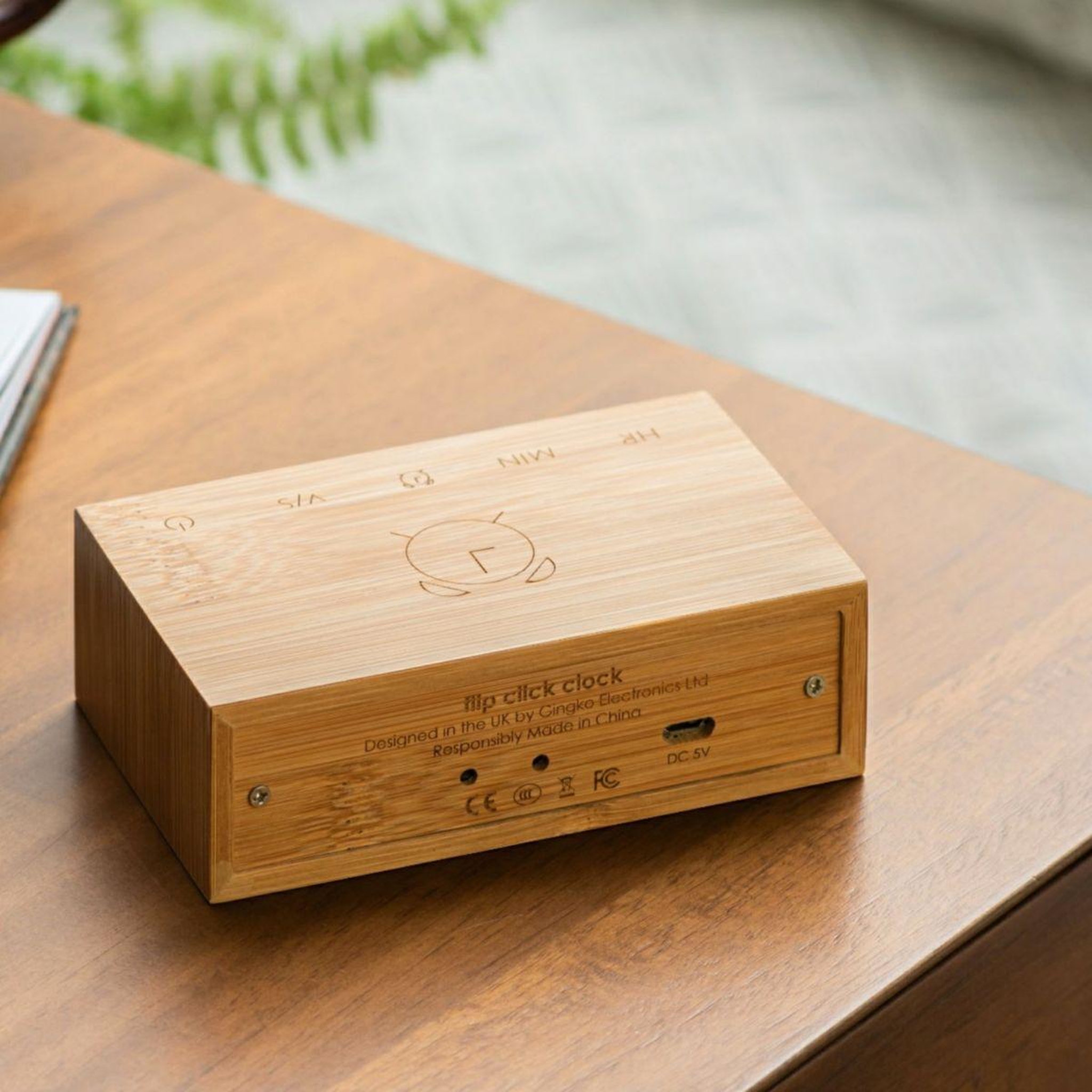 Voir la diapositive 2 : Gingko Réveil Flip Natural Bamboo