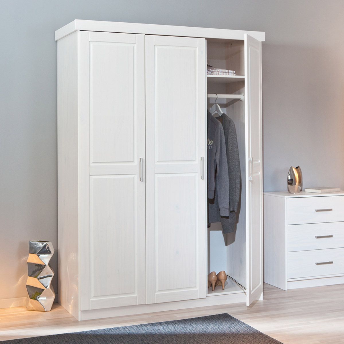 Armoire penderie blanche en pin massif - MAGNUS
