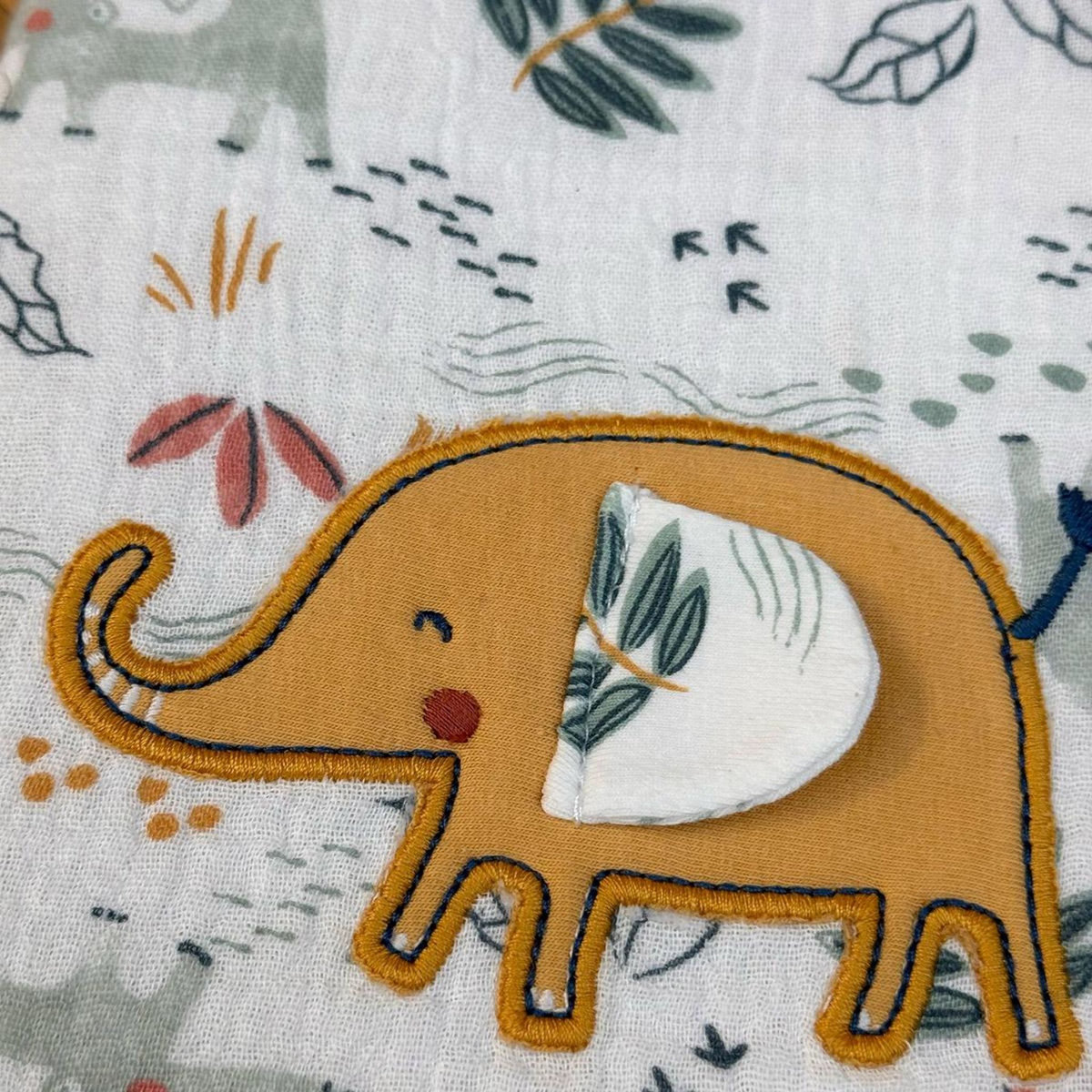 Petit Béguin Protège carnet de santé Hawaiki