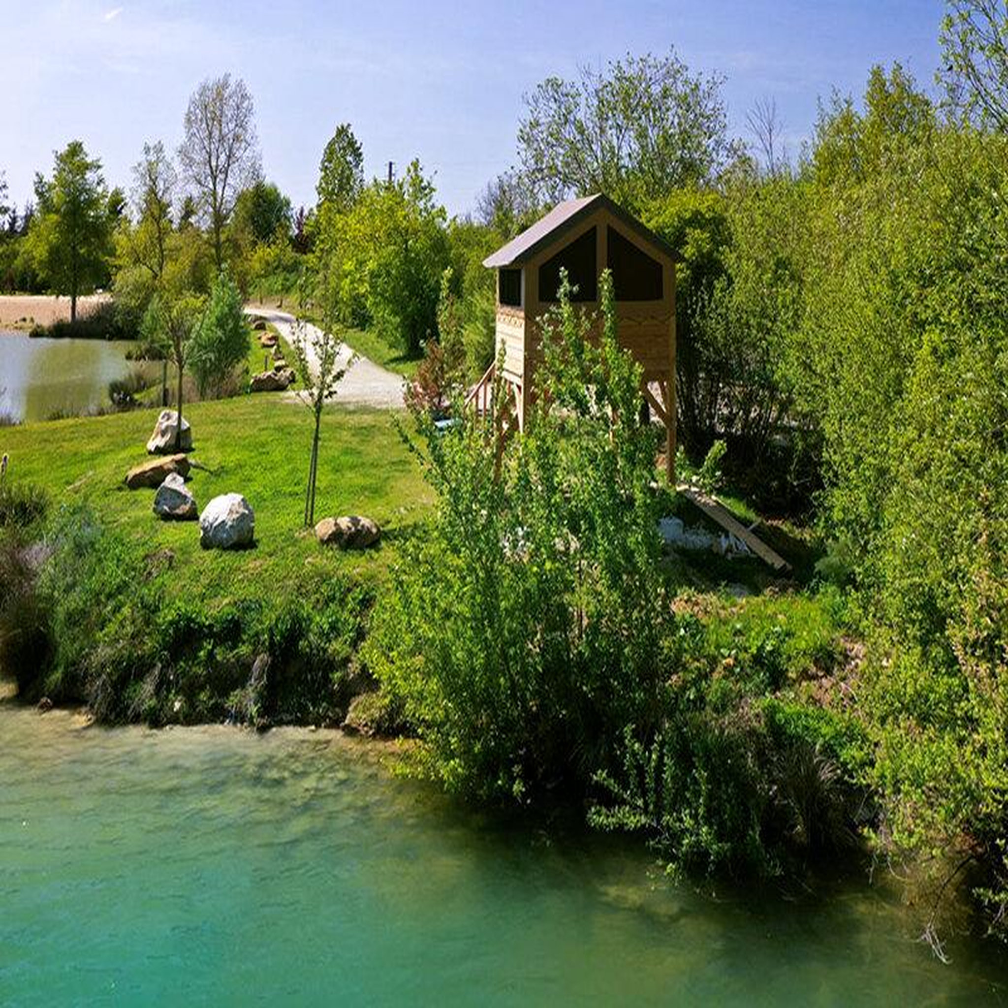 Voir la diapositive 6 : Smartbox 2 jours insolites près de melun en cabane sur pilotis - coffret cadeau séjour