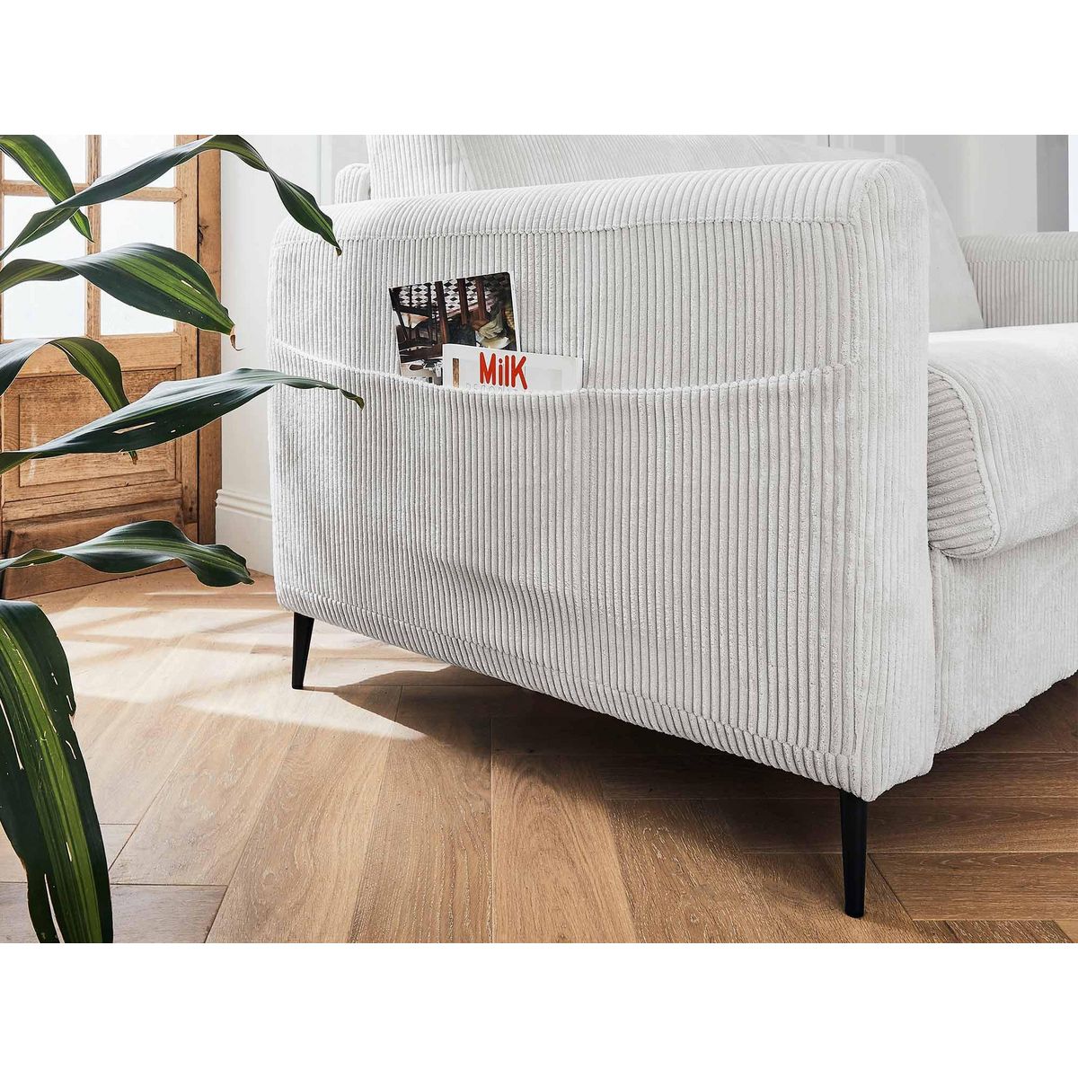 LISA DESIGN Owen - canapé 3 places convertible express couchage quotidien 140 cm matelas 12 cm en velours côtelé