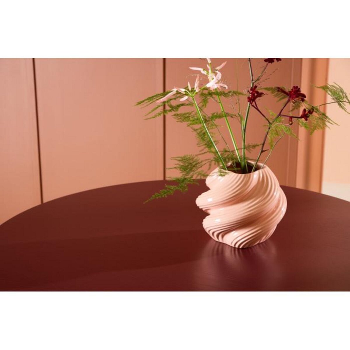 Paris Prix Table à Manger Nervurée  Lenox  110cm Bordeaux